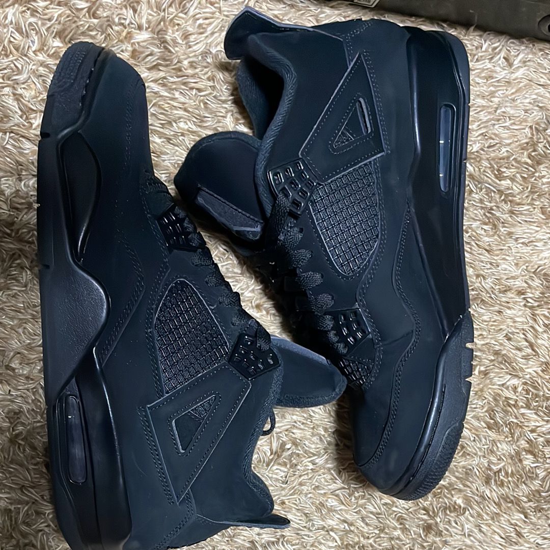 Nike Air Jordan 4 "Black Cat"