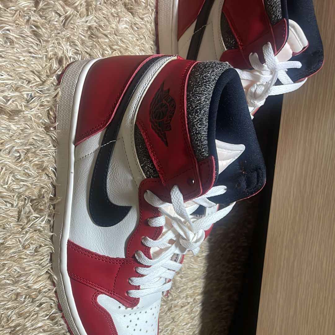 Nike Air Jordan 1 High OG "Lost & Found/Chicago"