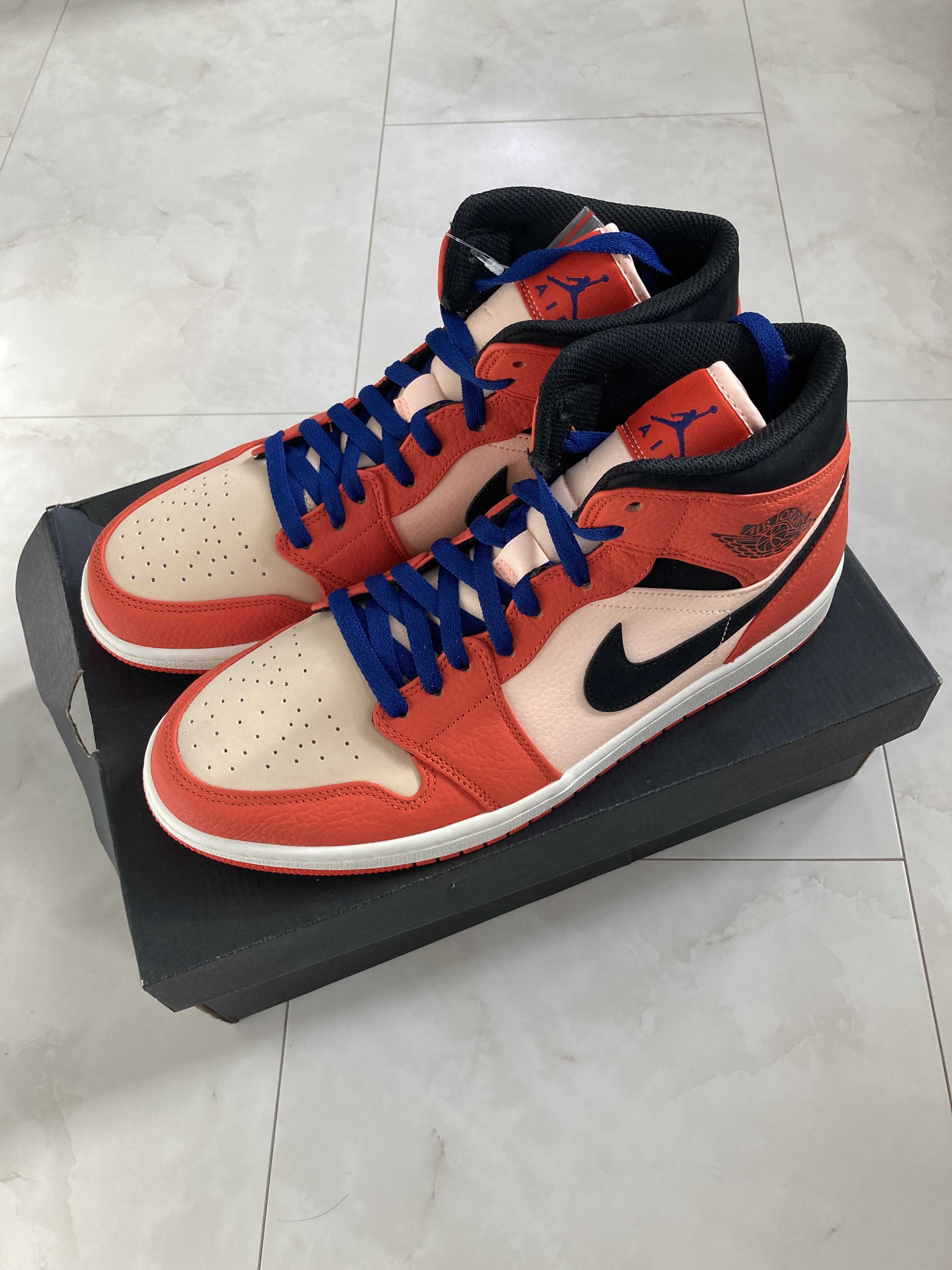 Nike Air Jordan 1 Mid "Team Orange Black"