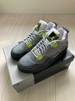 NIKE AIR JORDAN 4 RETRO LE