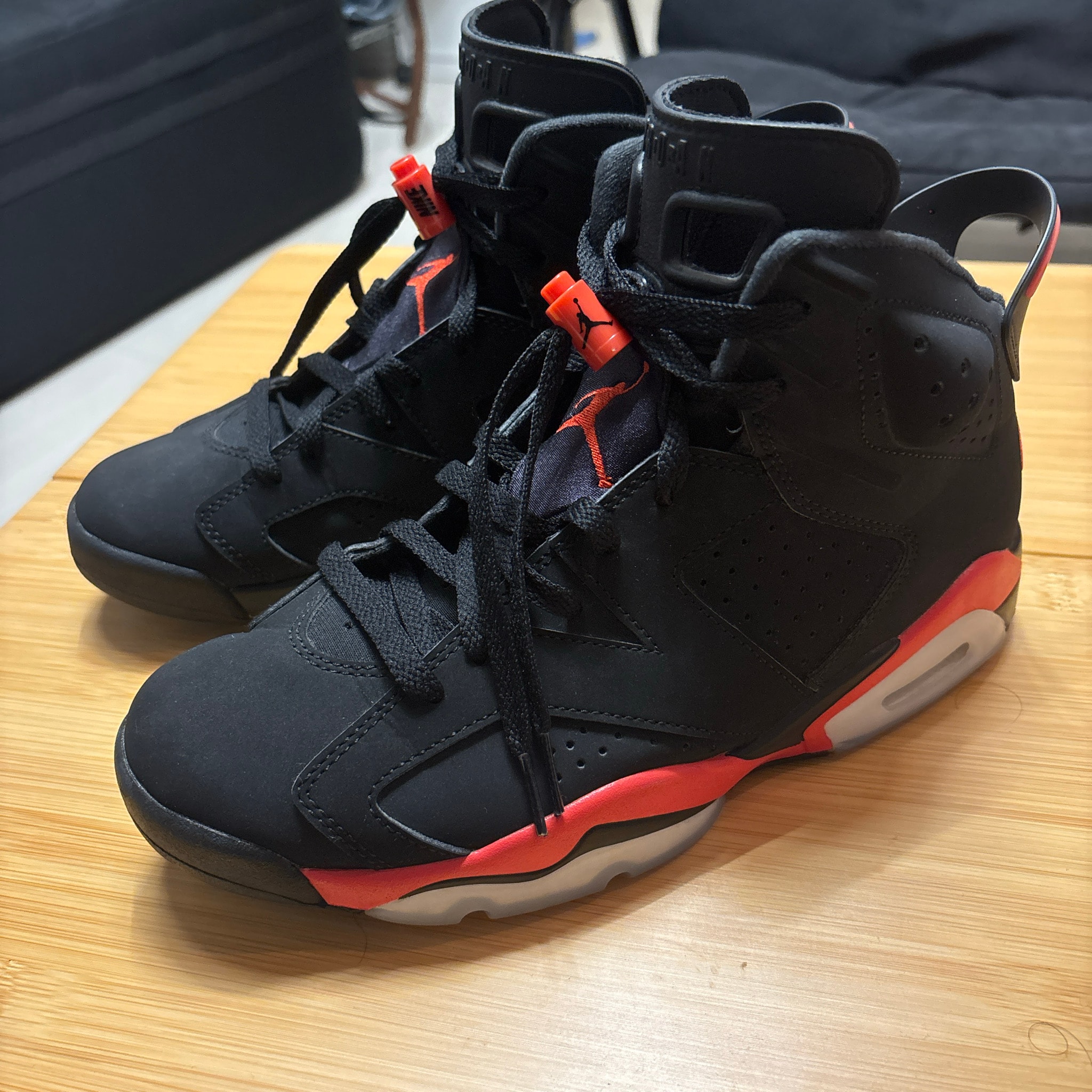Nike Air Jordan 6 Retro "Infrared Salesman"