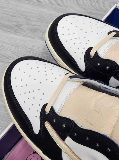 Travis Scott × fragment design × Nike Air Jordan 1 Low OG SP "Military Blue"