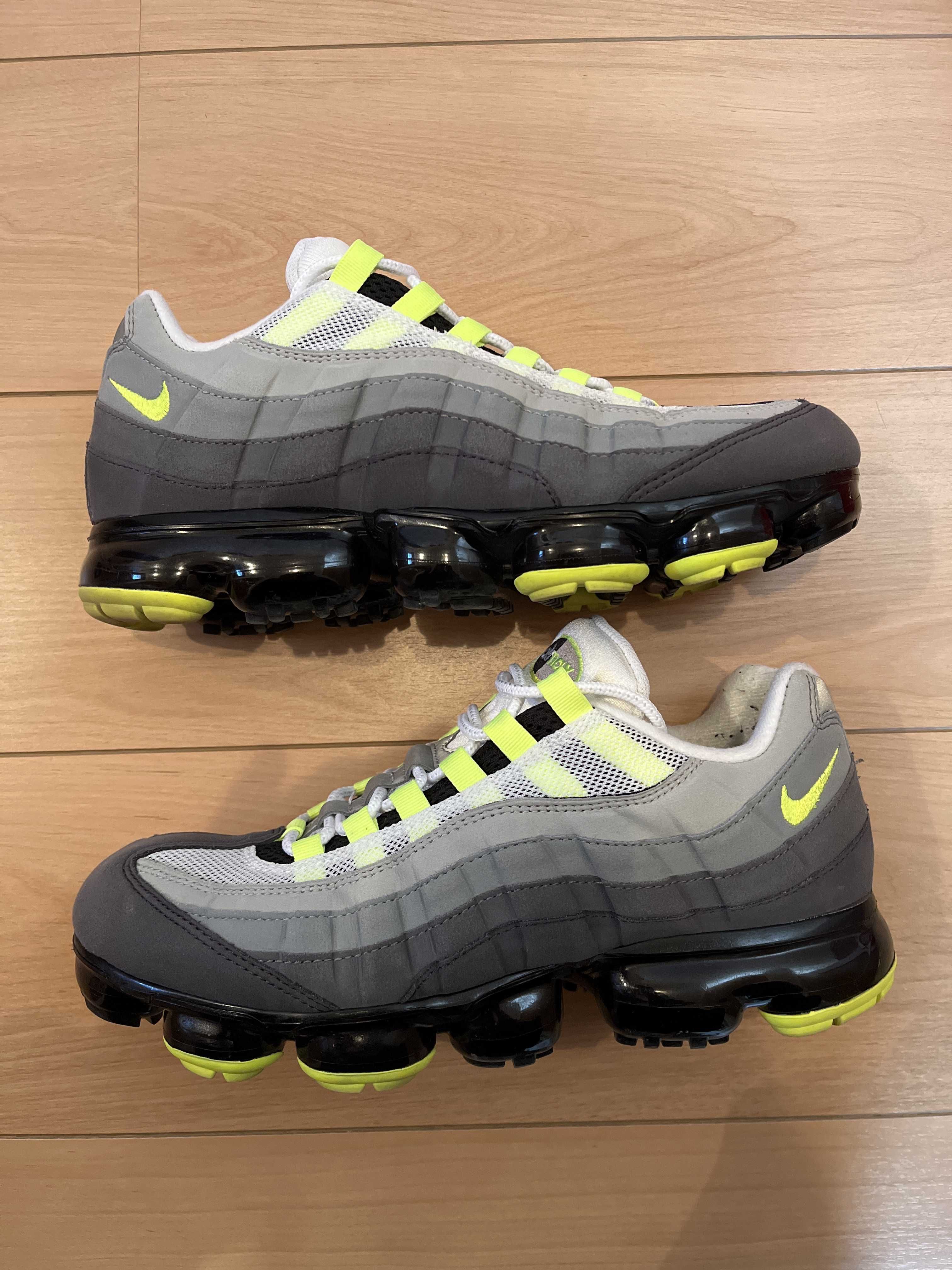 Nike Air Vapormax 95 "Neon"
