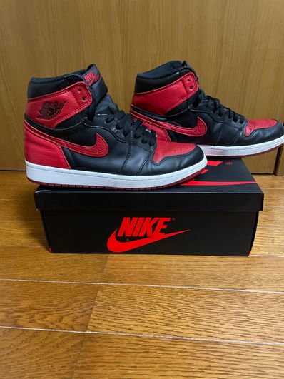 Nike Air Jordan 1 Retro High OG "Bred/Banned" (2016)