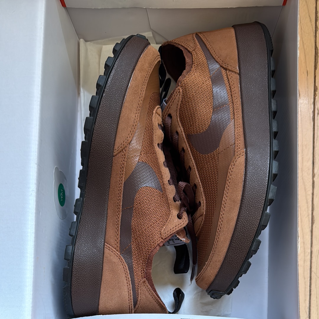 トムサックス × ナイキクラフト ウィメンズ ジェネラル パーパス シュー "ブラウン"