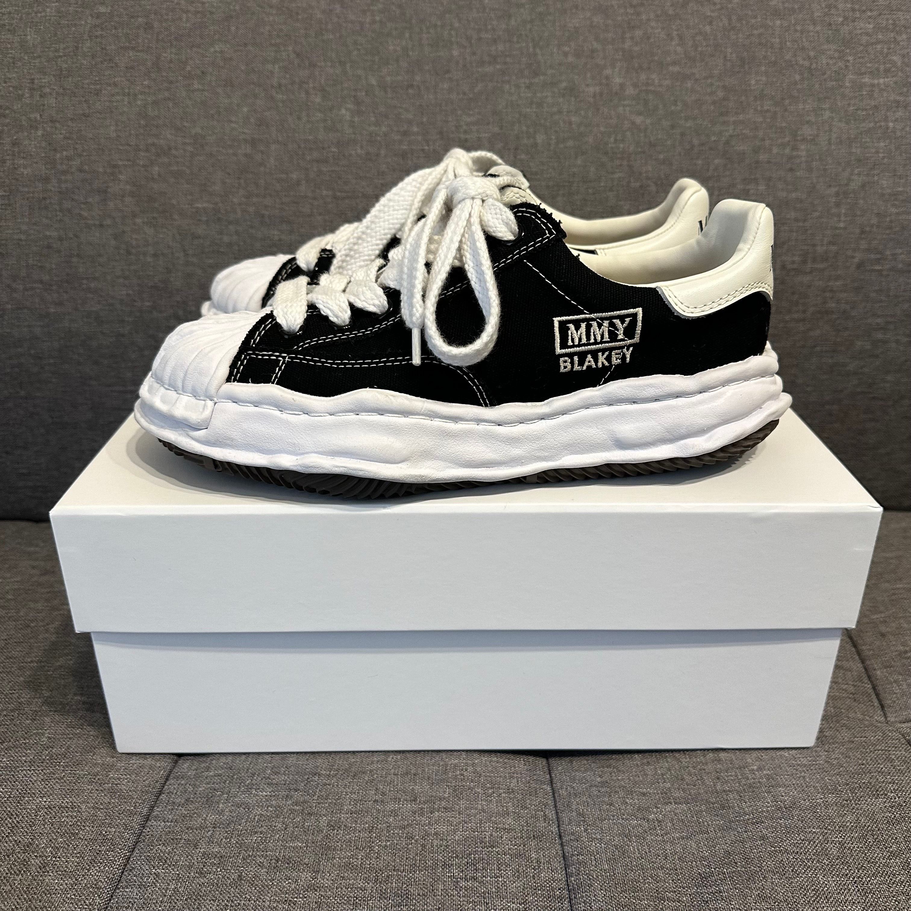 Maison MIHARA YASUHIRO BLAKEY OG Sole Canvas Low-top Sneaker "Black" (A08FW735)