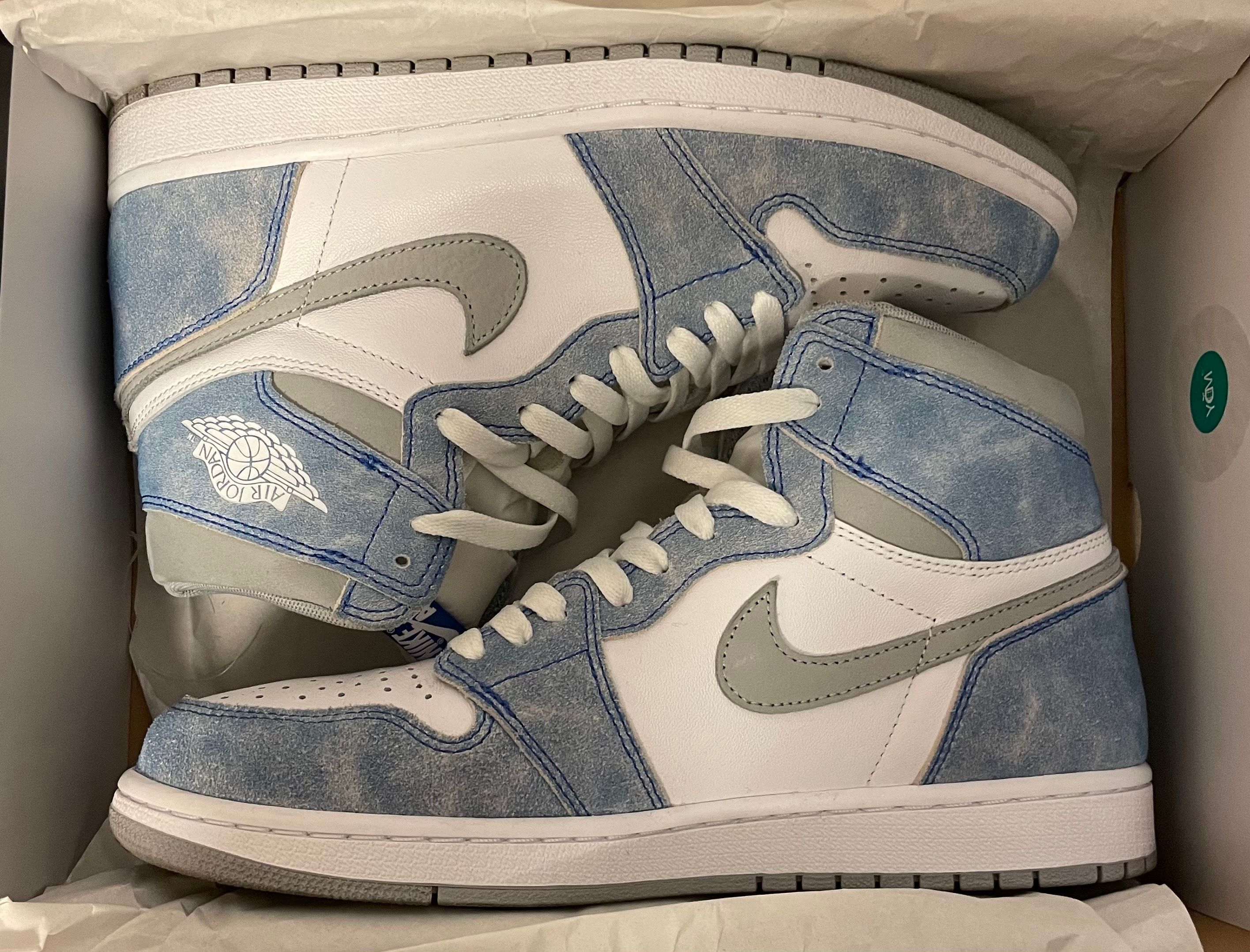 Nike Air Jordan 1 High OG "Hyper Royal"