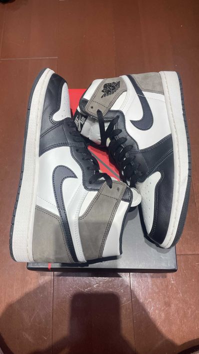 Nike Air Jordan 1 High OG "Sail/Dark Mocha/Black"