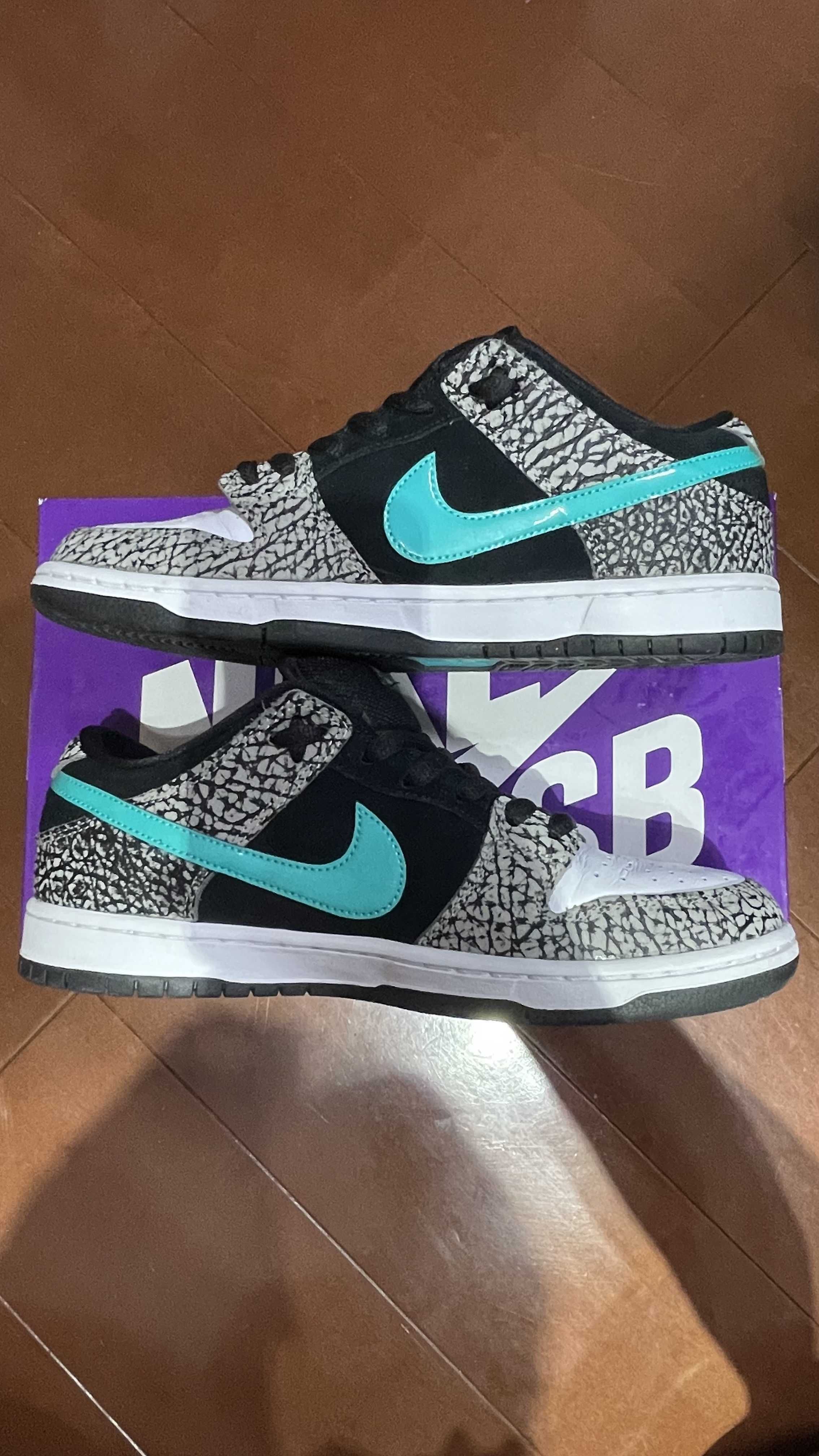 Nike SB Dunk Low "Elephant/Safari"