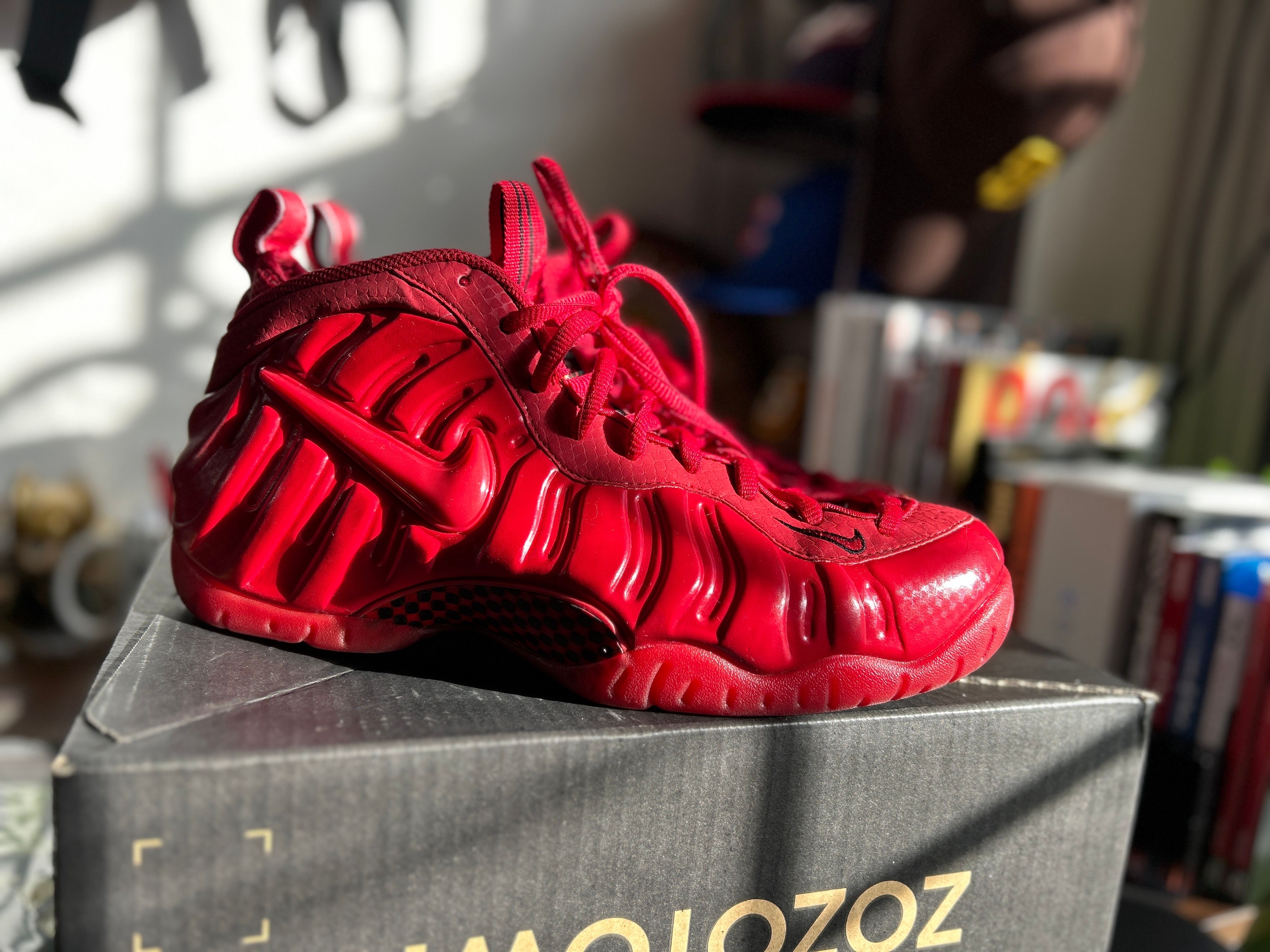 Nike Air Foamposite Pro "Red October"