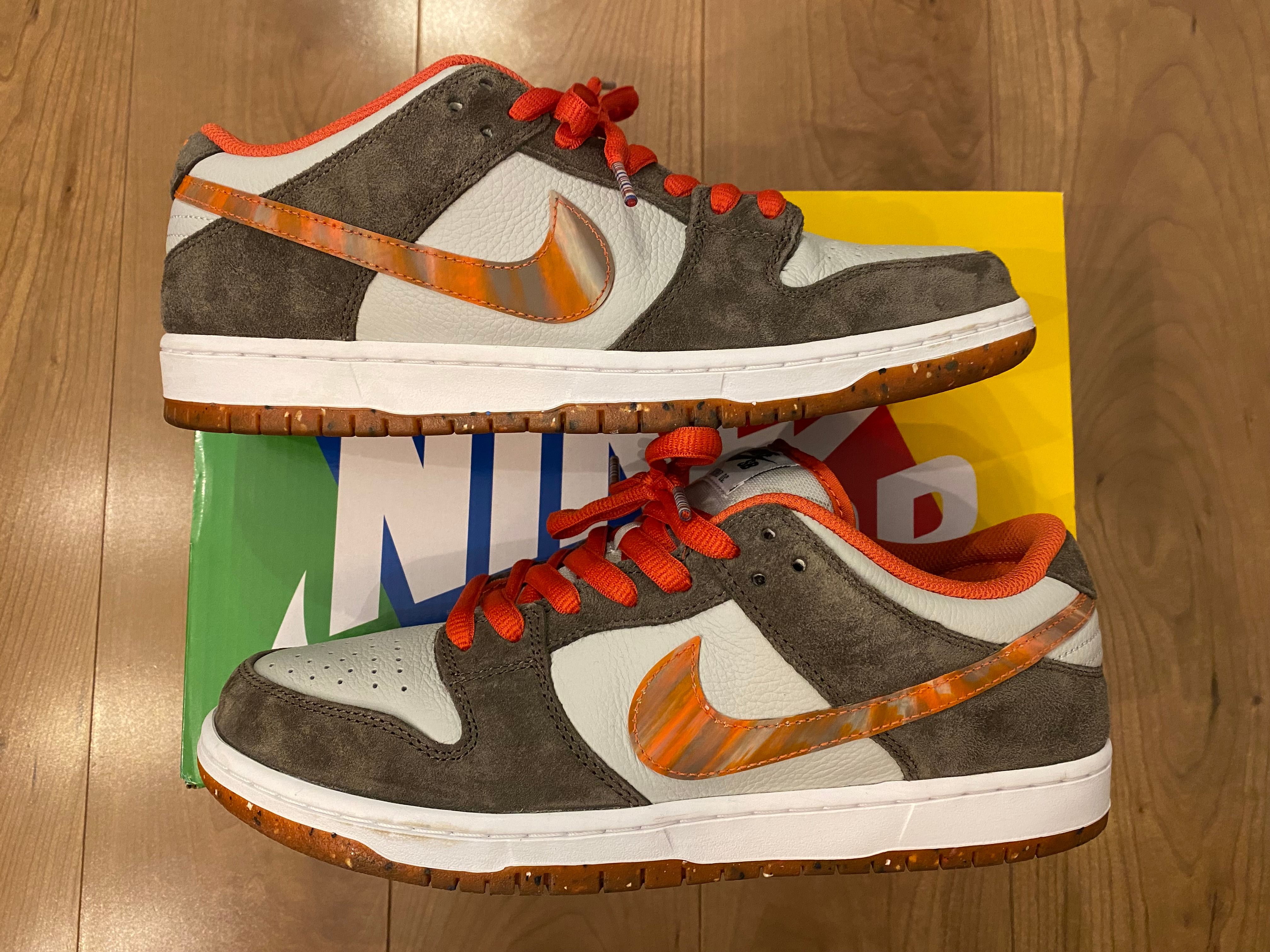 Crushed Skate Shop × Nike SB Dunk Low QS "Olive Grey/Mantra Orange"