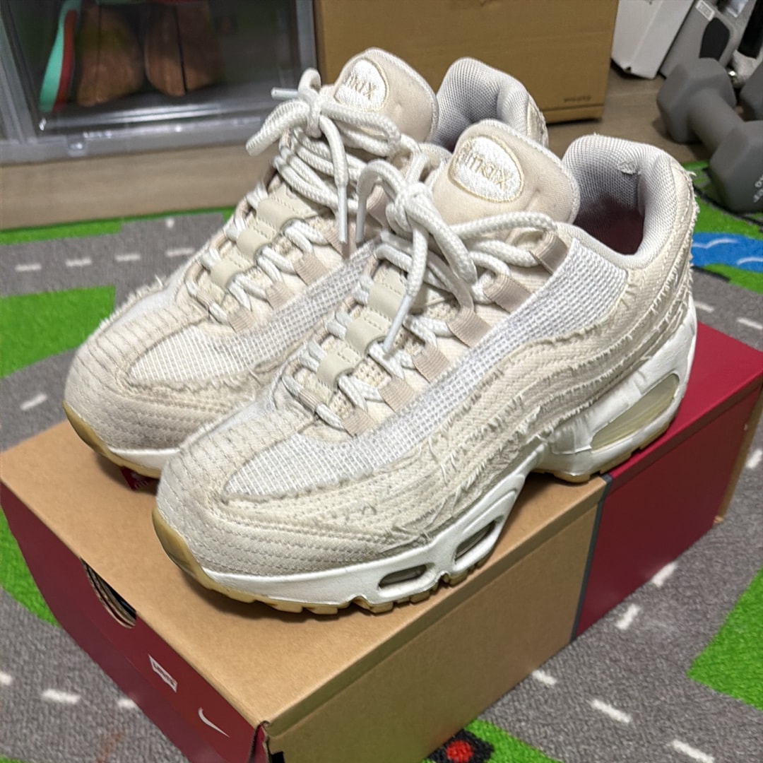 Levi's × Nike Air Max 95 OG "Denim White"
