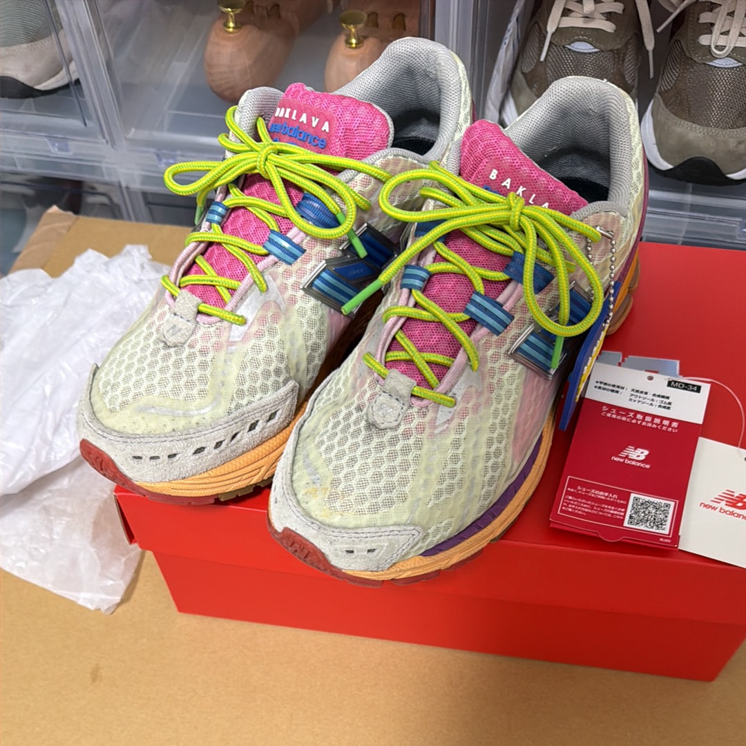 アクション・ブロンソン × ニューバランス 1906R "ローズウォーター"