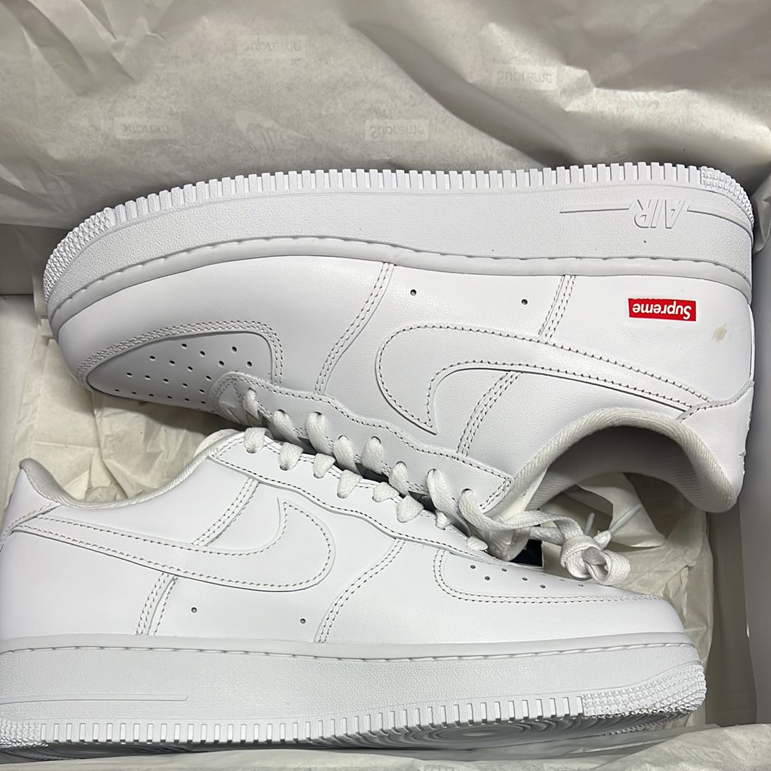 Supreme × Nike Air Force 1 Low "White"