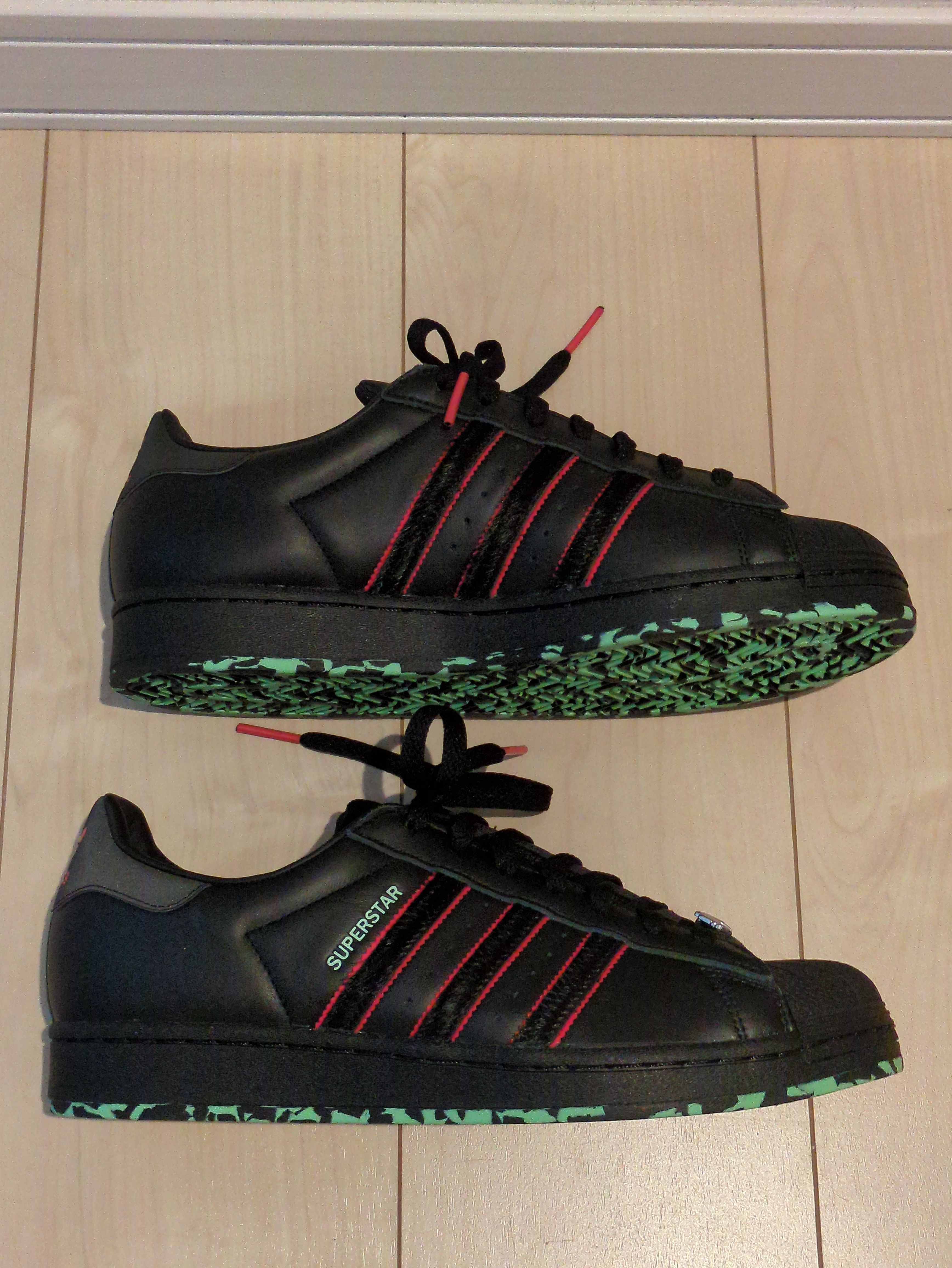 adidas Supertar "Core Black/Cherry Red/Glory Mint"