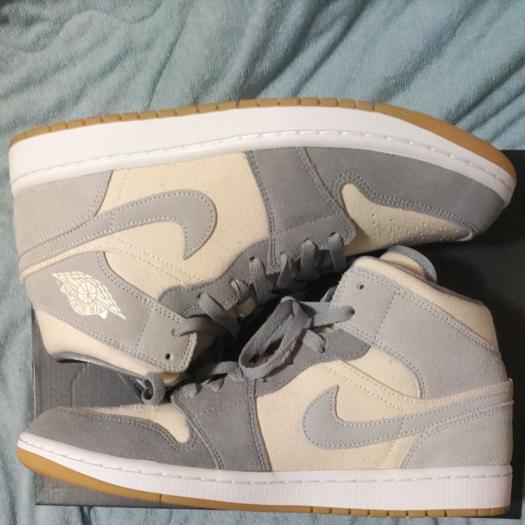 Nike Air Jordan 1 Mid SE "Coconut Milk/Particle Grey"