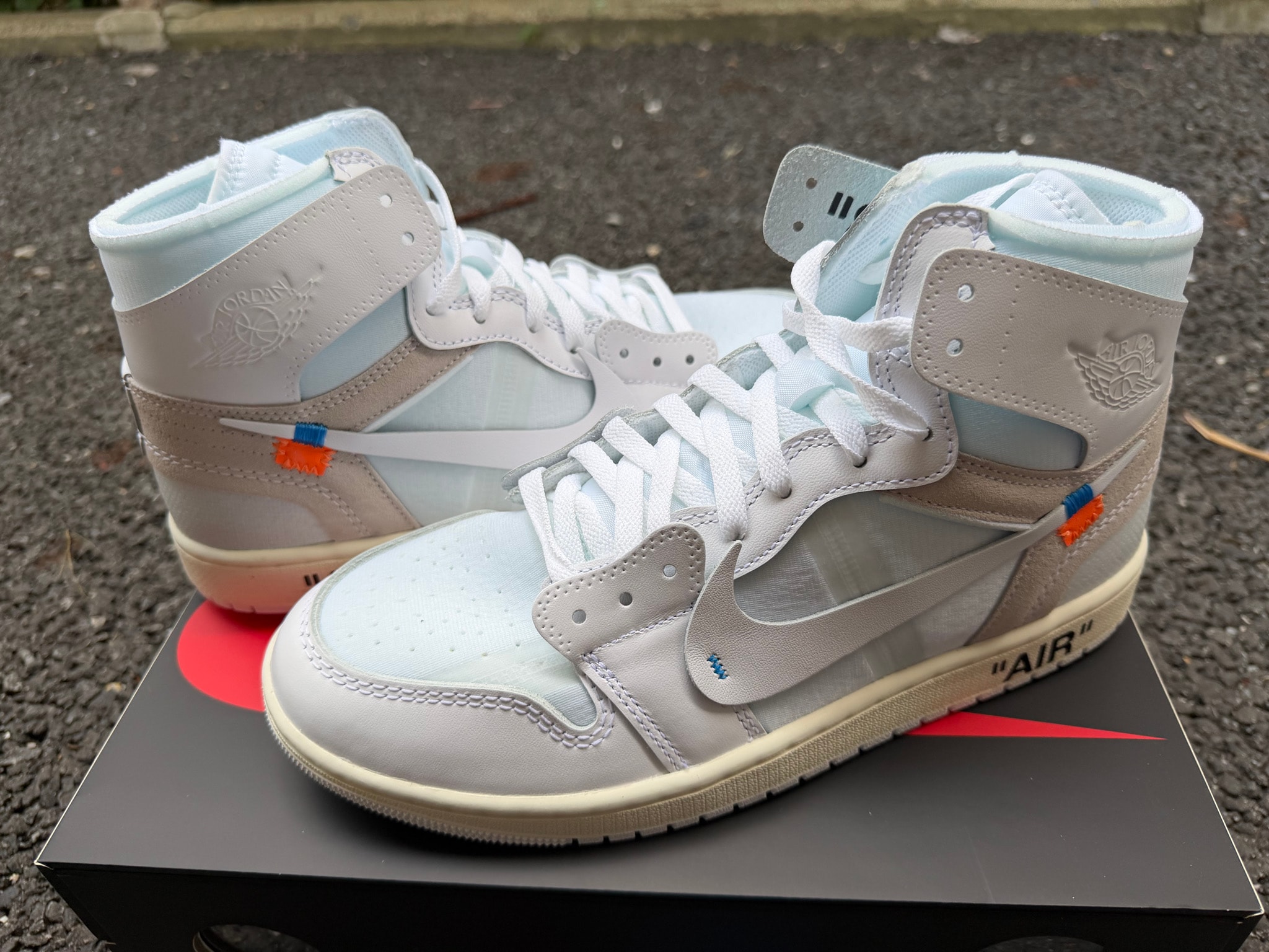 Virgil Abloh Archive (V.A.A.) × Nike Air Jordan 1 Retro High OG "Alaska"