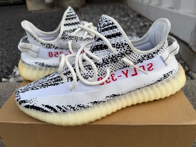 adidas YEEZY Boost 350 V2 "Zebra"
