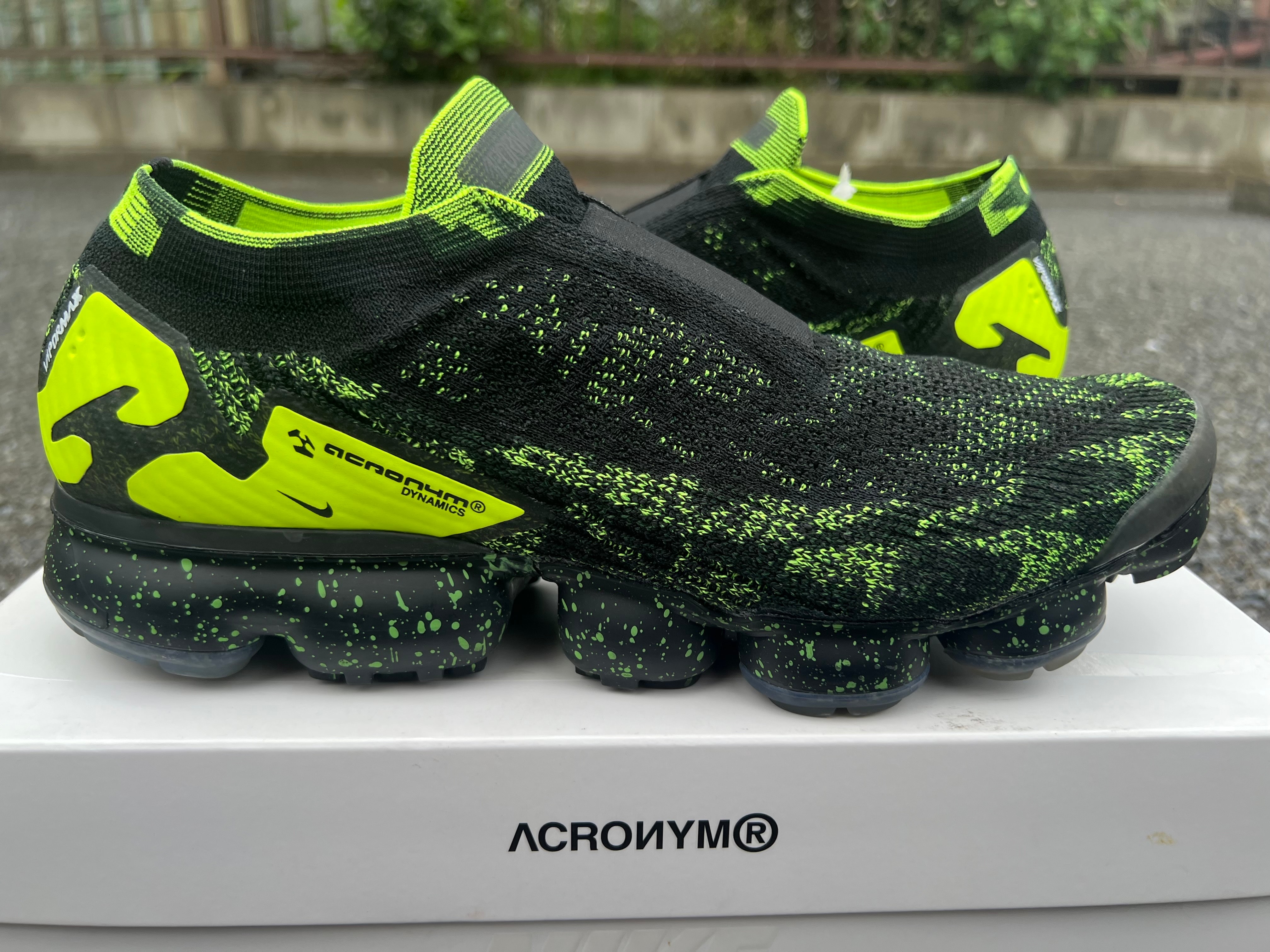 アクロニウム × ナイキ エアヴェイパーマックスモック2 "The Illusional ‘Ja"