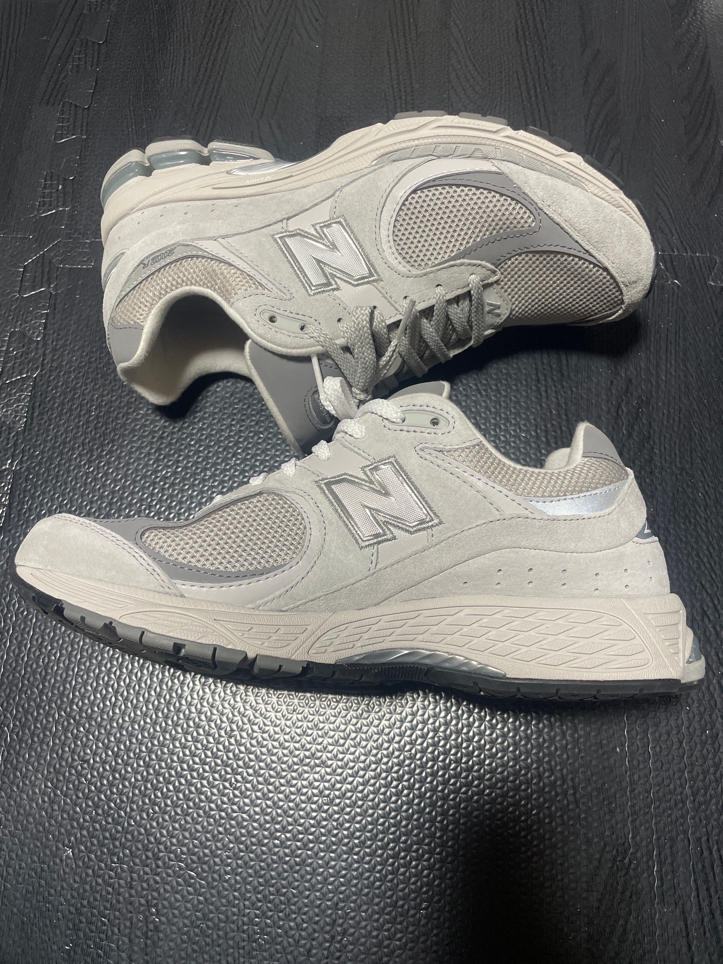 New Balance 2002R "Gray"