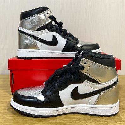 Nike Women's Air Jordan 1 Retro High OG "Silver Toe"