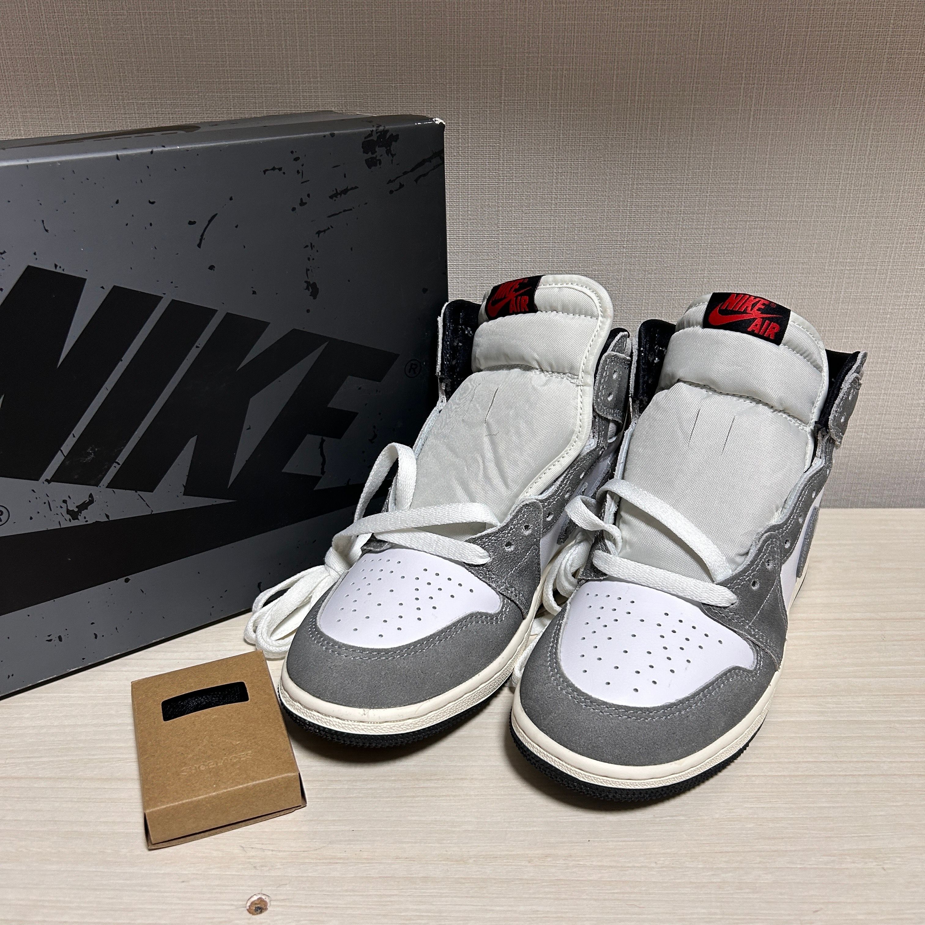 Nike GS Air Jordan 1 Retro High OG "Black and Smoke Grey"