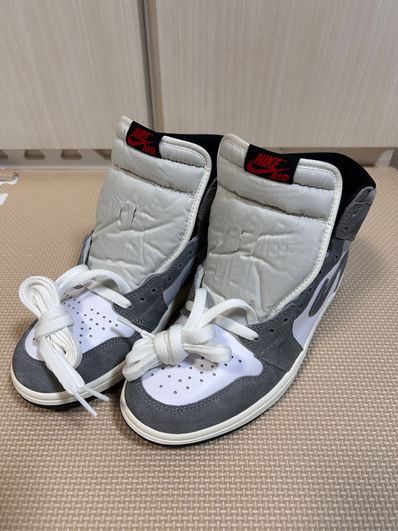 Nike Air Jordan 1 Retro High OG "Black and Smoke Grey"