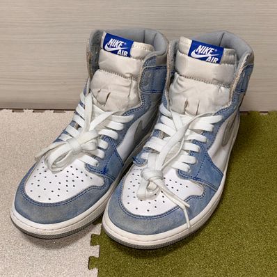 Nike Air Jordan 1 High OG "Hyper Royal"