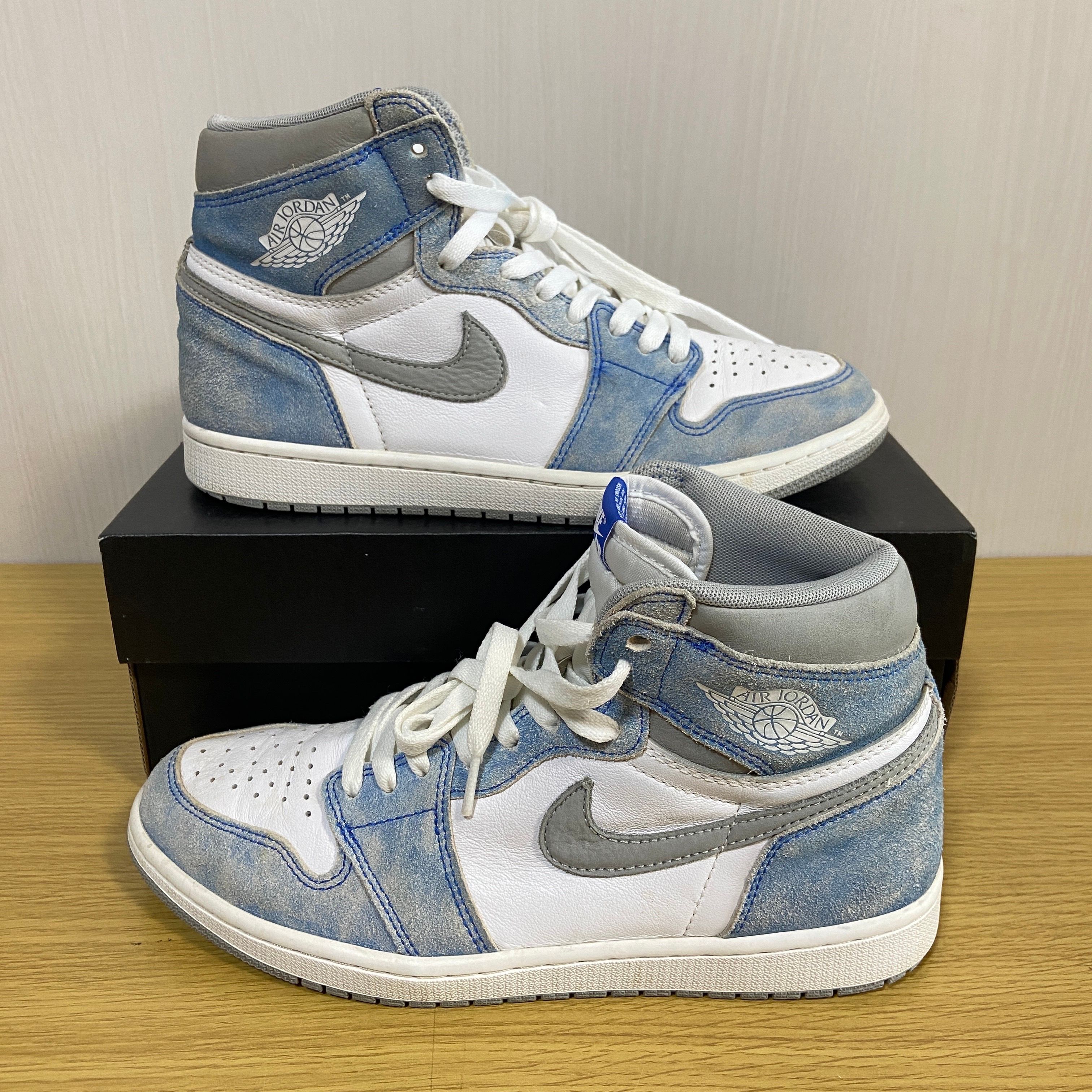 Nike Air Jordan 1 High OG "Hyper Royal"