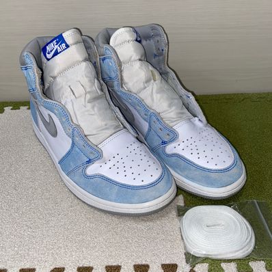 Nike Air Jordan 1 High OG "Hyper Royal"