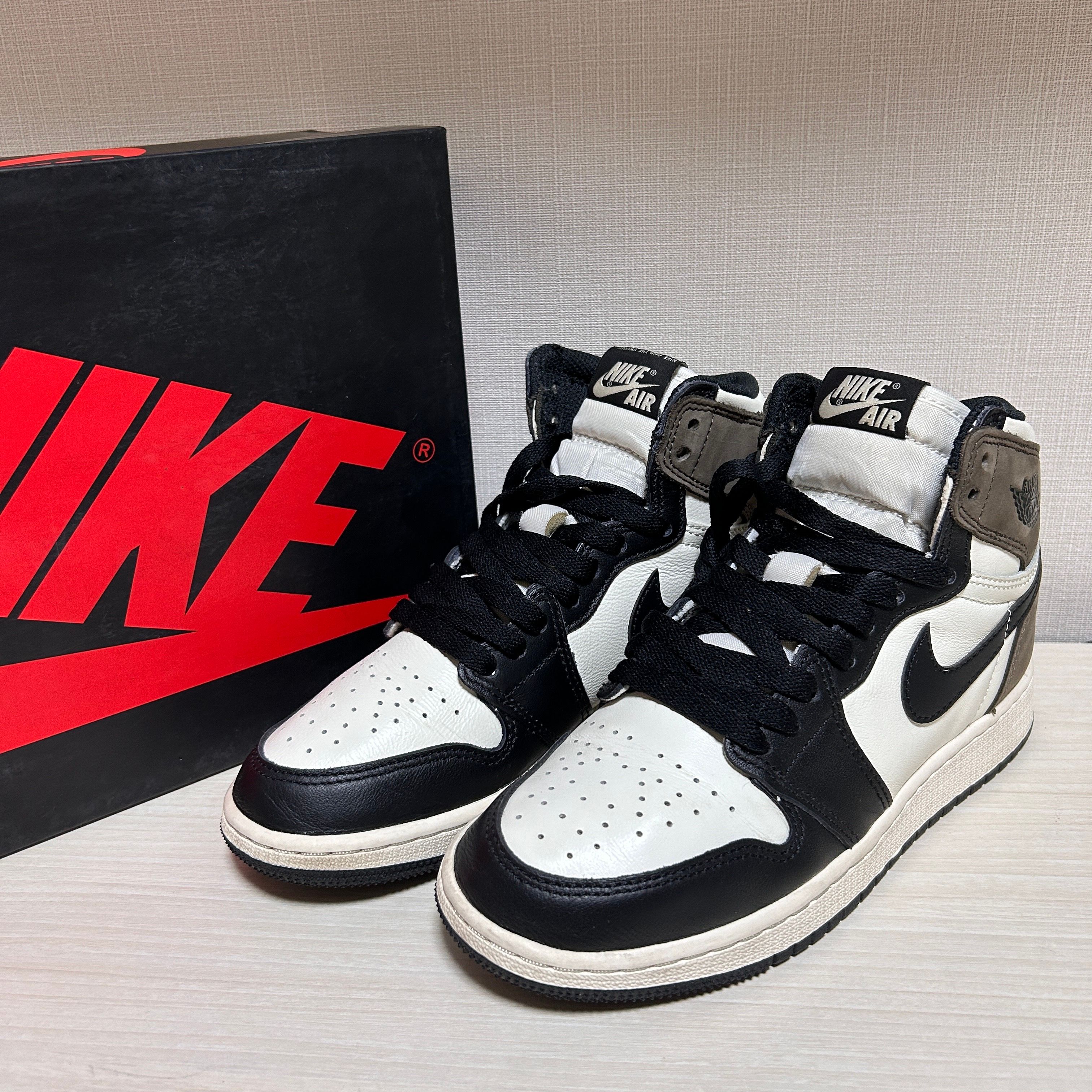 Nike GS Air Jordan 1 High OG "Sail/Dark Mocha/Black"