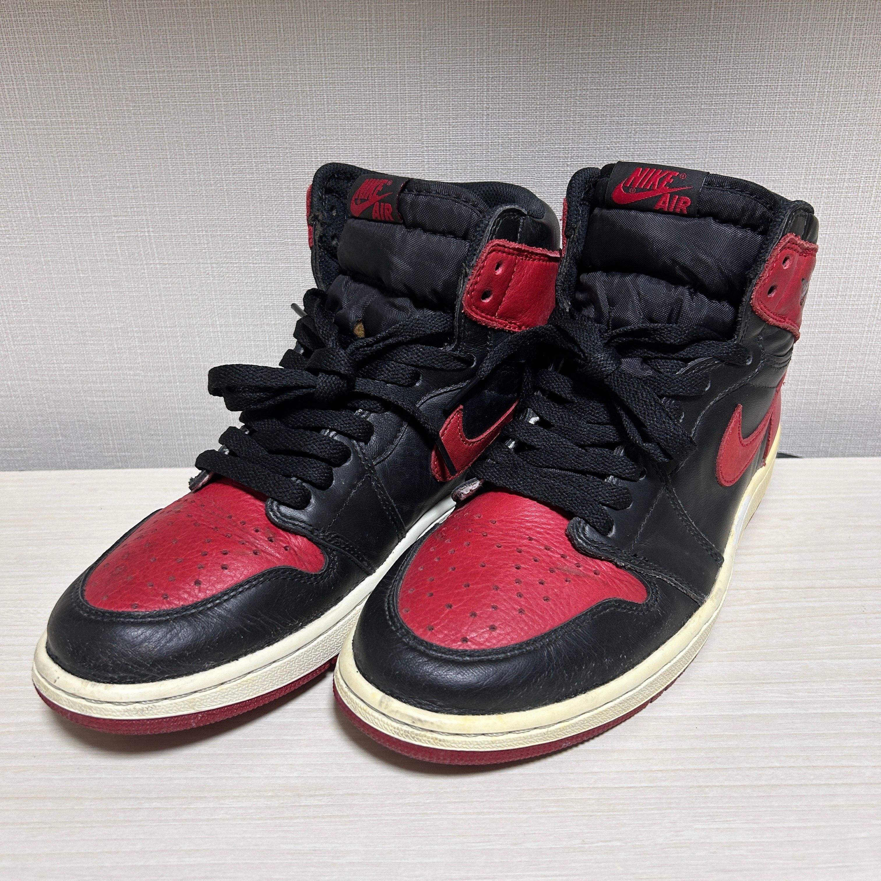 Nike Air Jordan 1 Retro High OG "Bred/Banned" (2016)