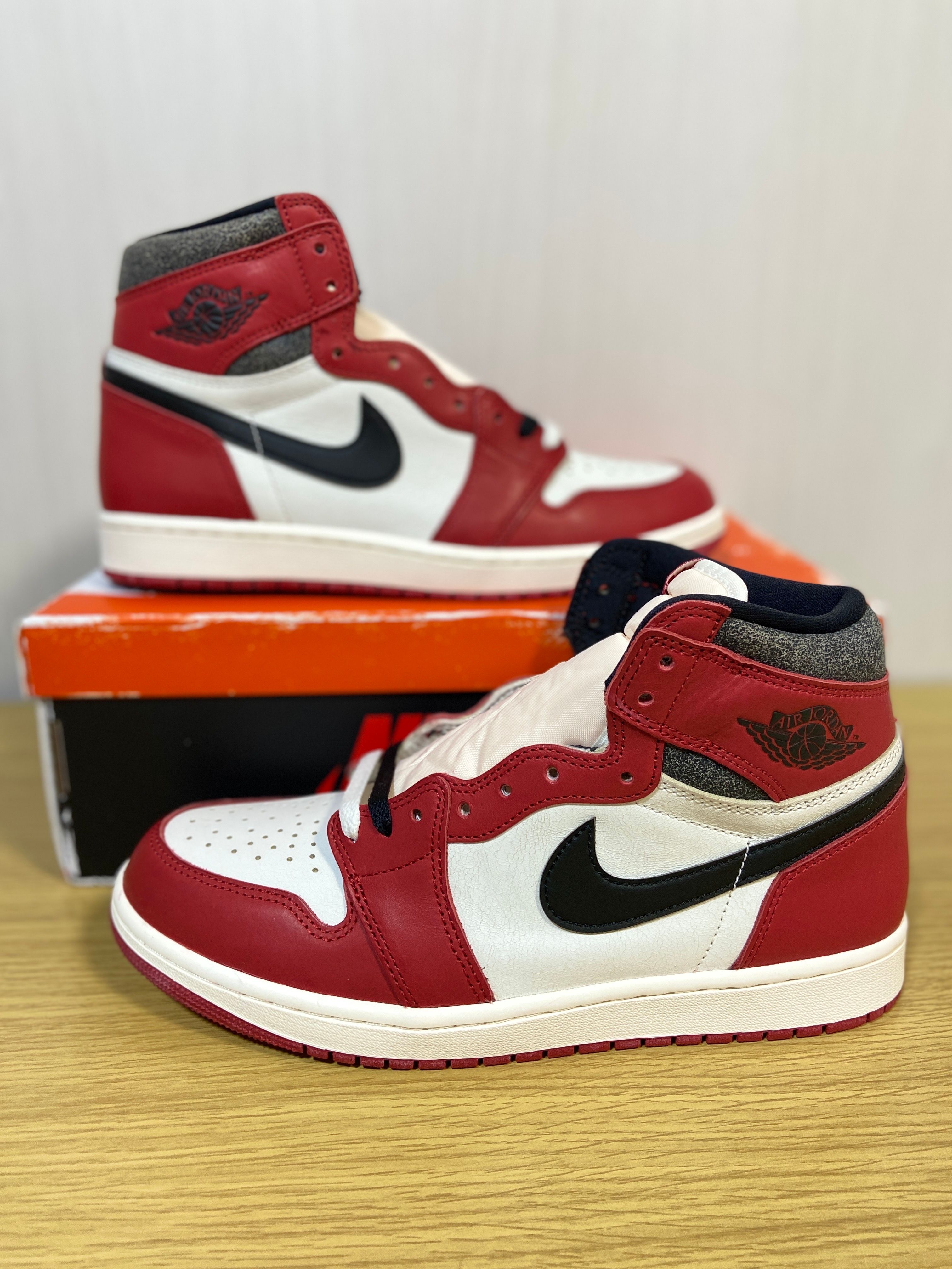 Nike Air Jordan 1 High OG "Lost & Found/Chicago"