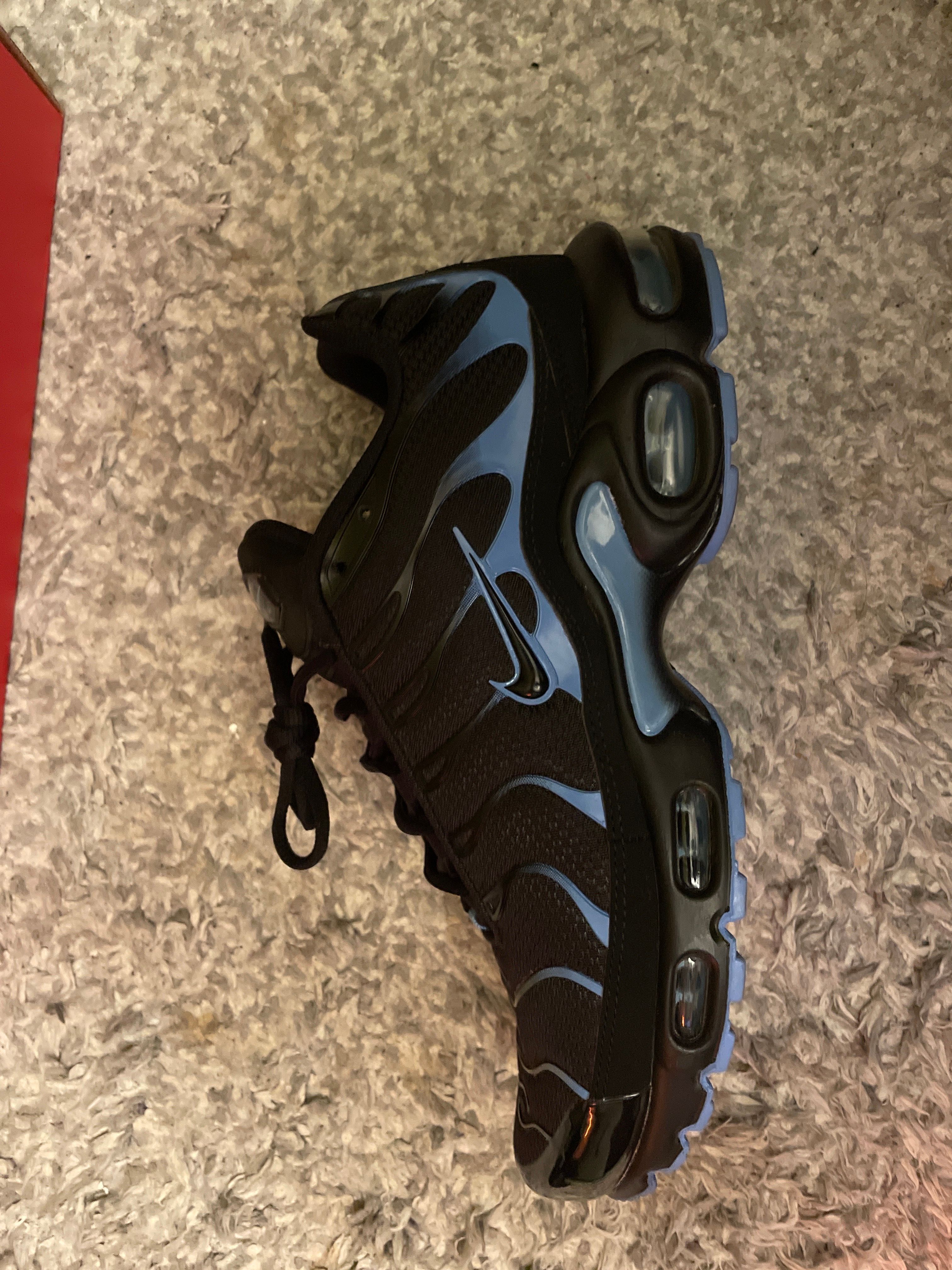 Nike Air Max Plus "Black/University Blue"