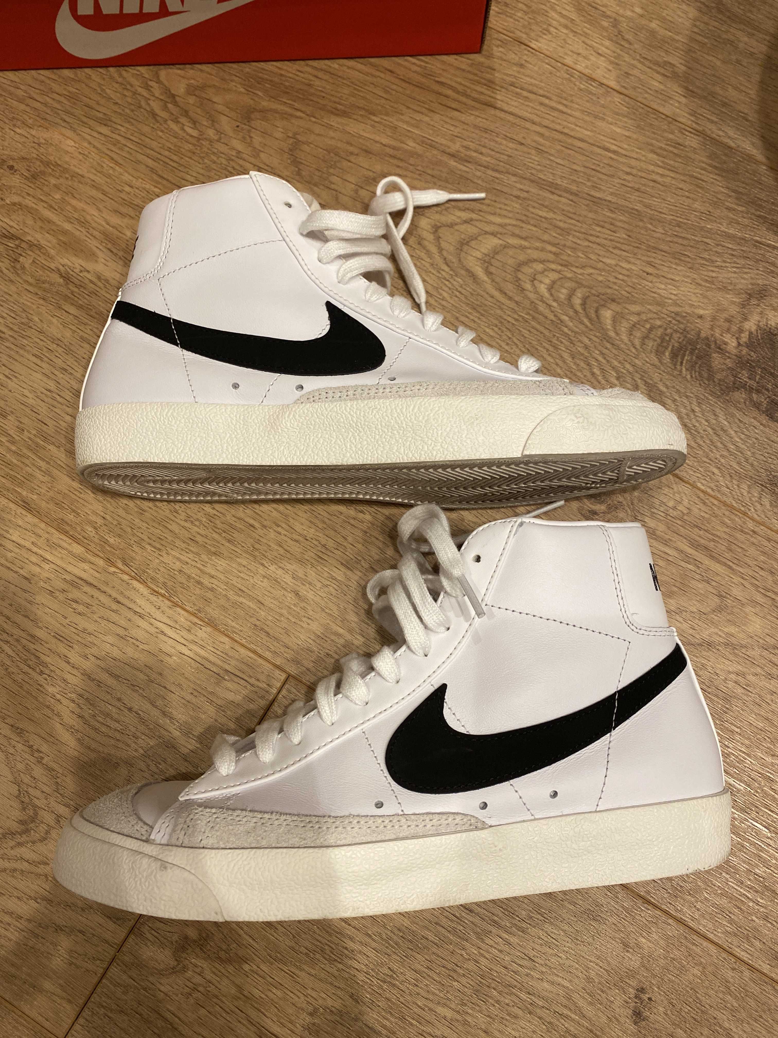 Nike Blazer Mid '77 Vintage "White/Black"