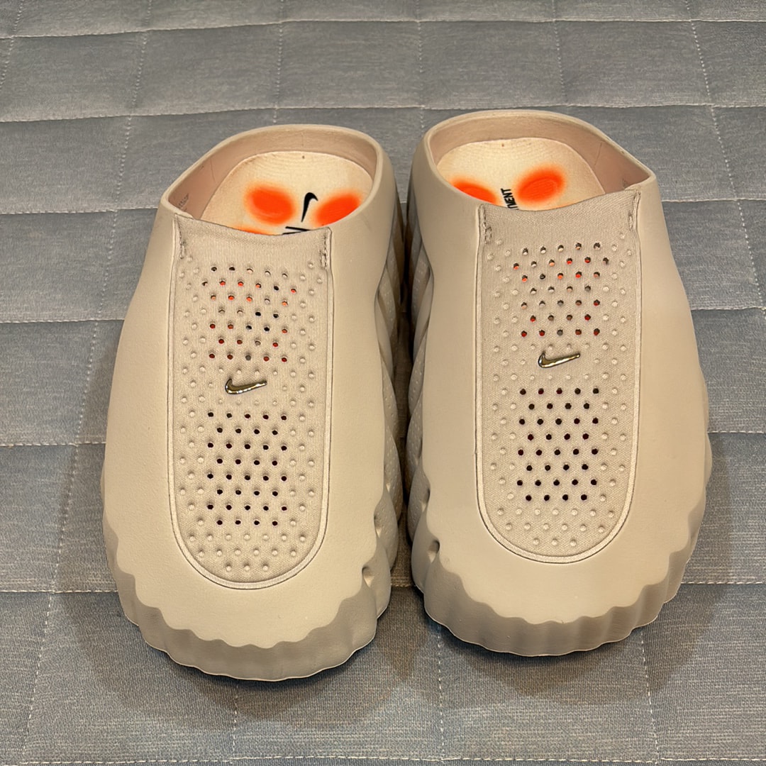 Nike Mind 001 Mules "Light Smoke Grey/Hyper Crimson"