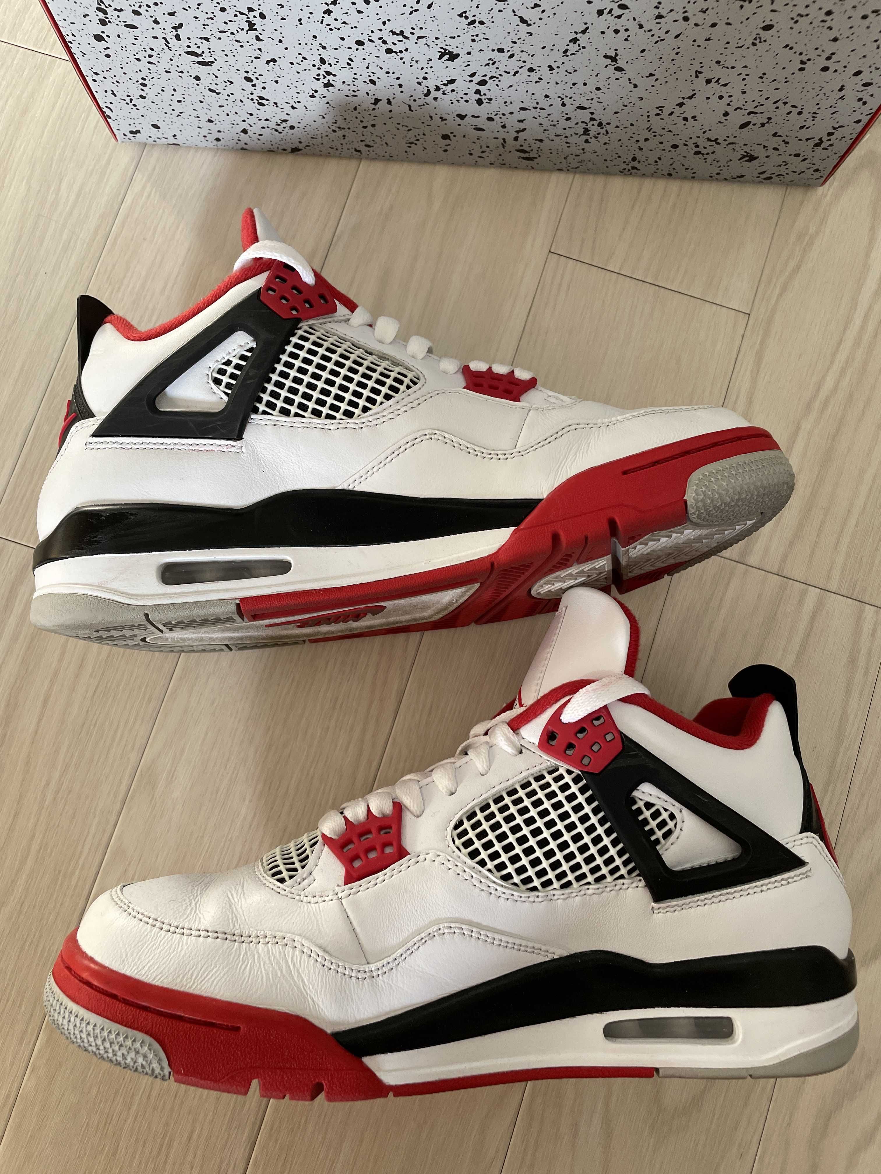 Nike Air Jordan 4 Retro OG "Fire Red" (2020)