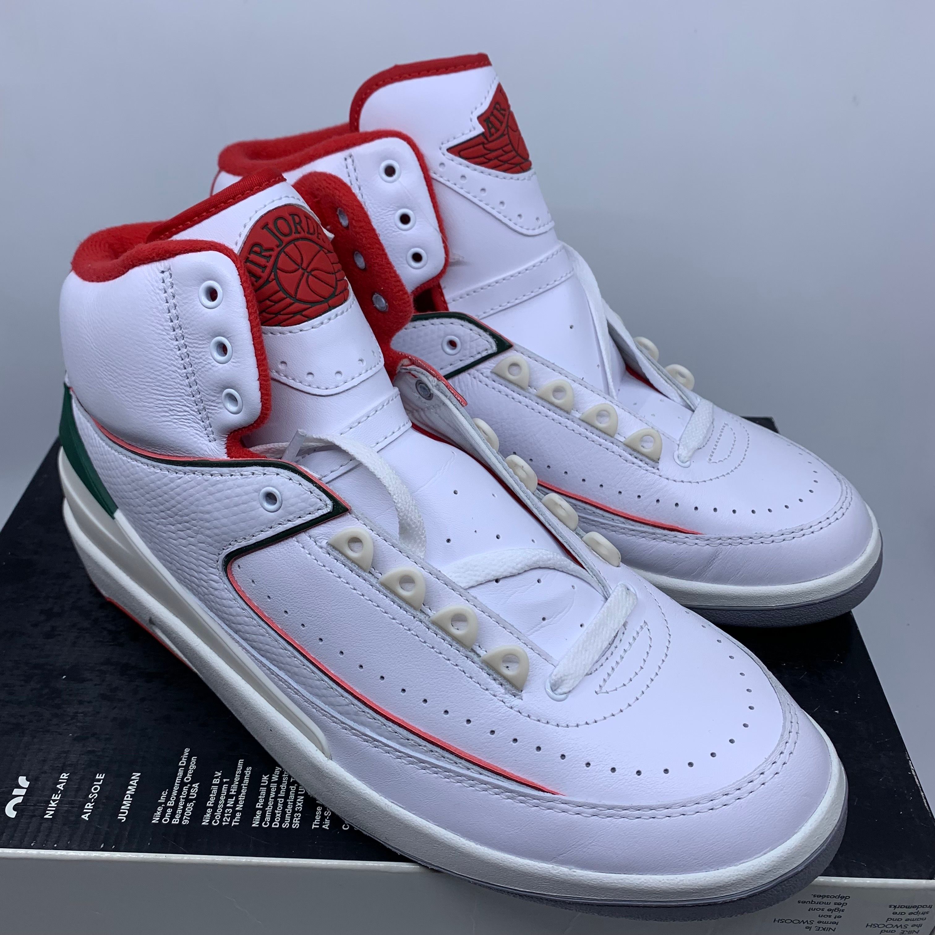 エアジョーダン2(AJ2) 人気の新作/中古通販【スニーカーダンク】