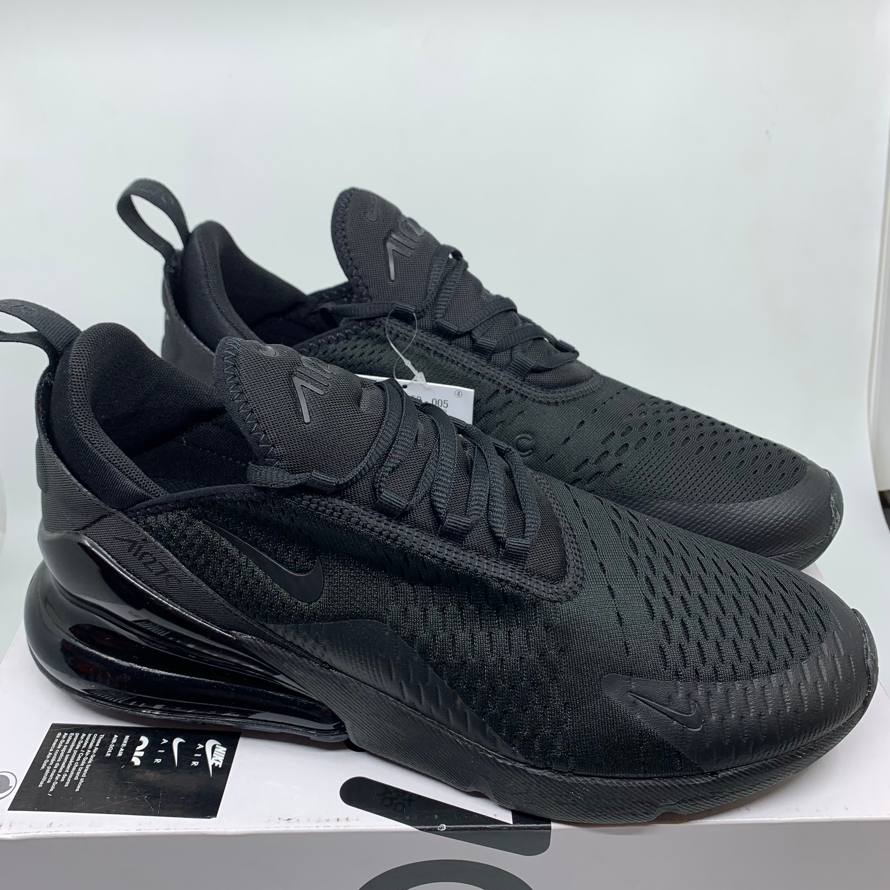 ナイキ エアマックス270 "ブラック"