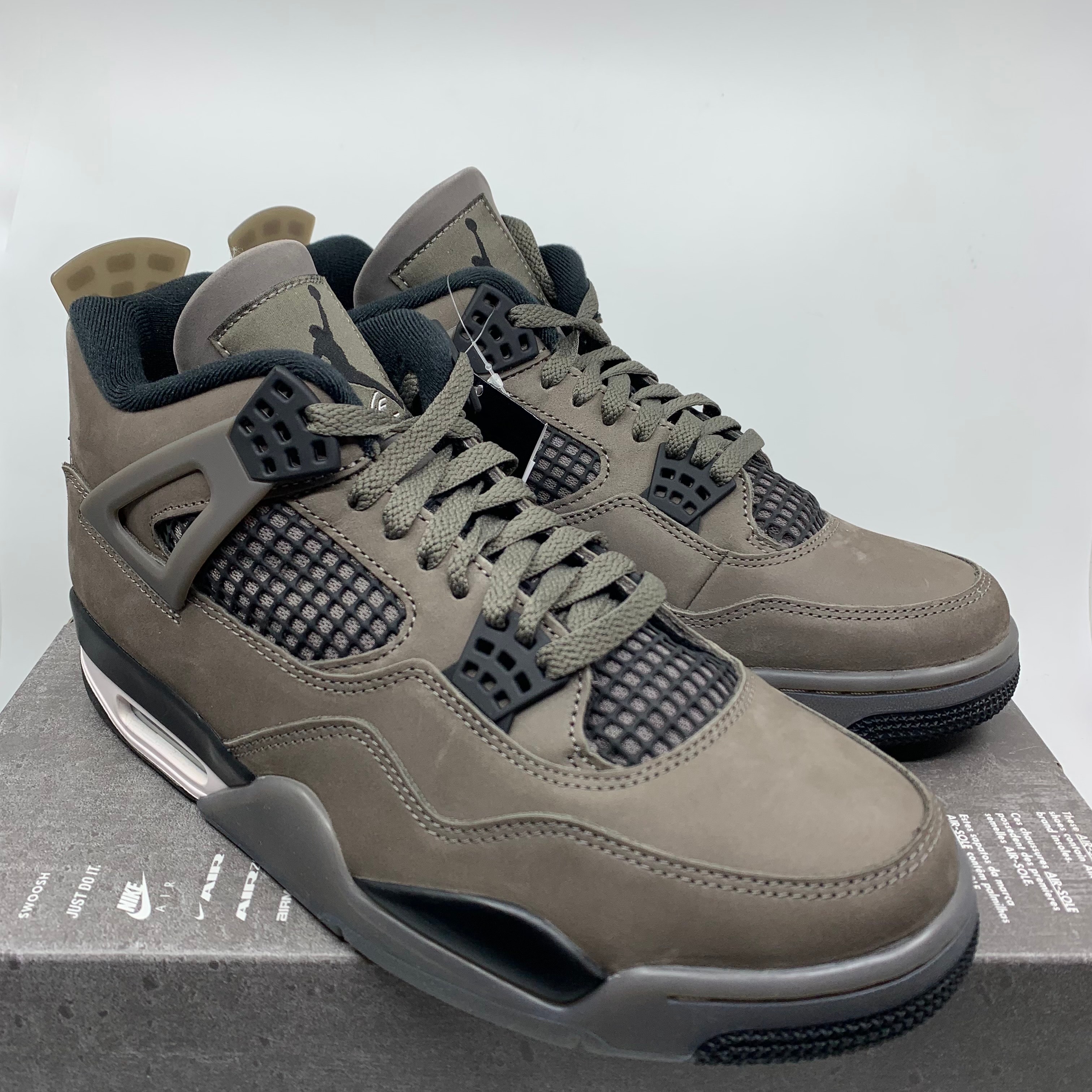 ナイキ エアジョーダン4 レトロ 