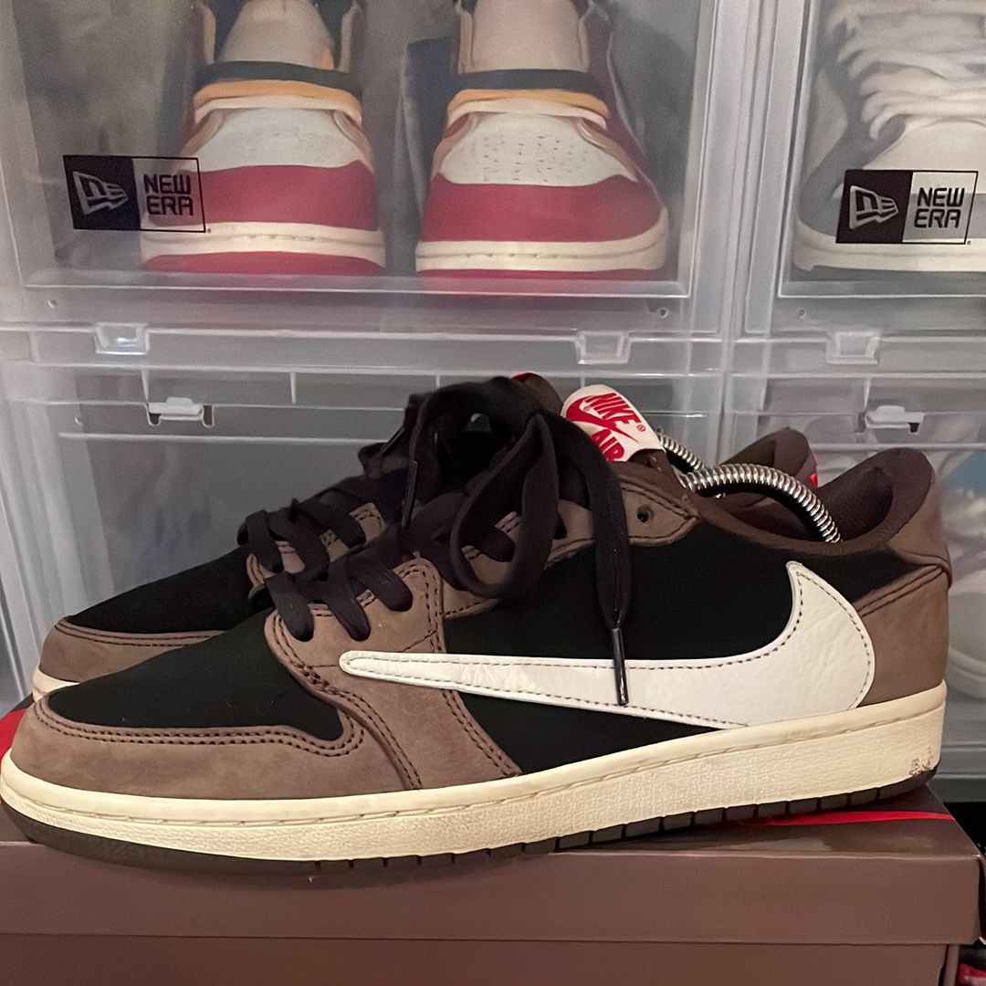Travis Scott × Nike Air Jordan 1 Low OG SP-T "Black/Dark Mocha"