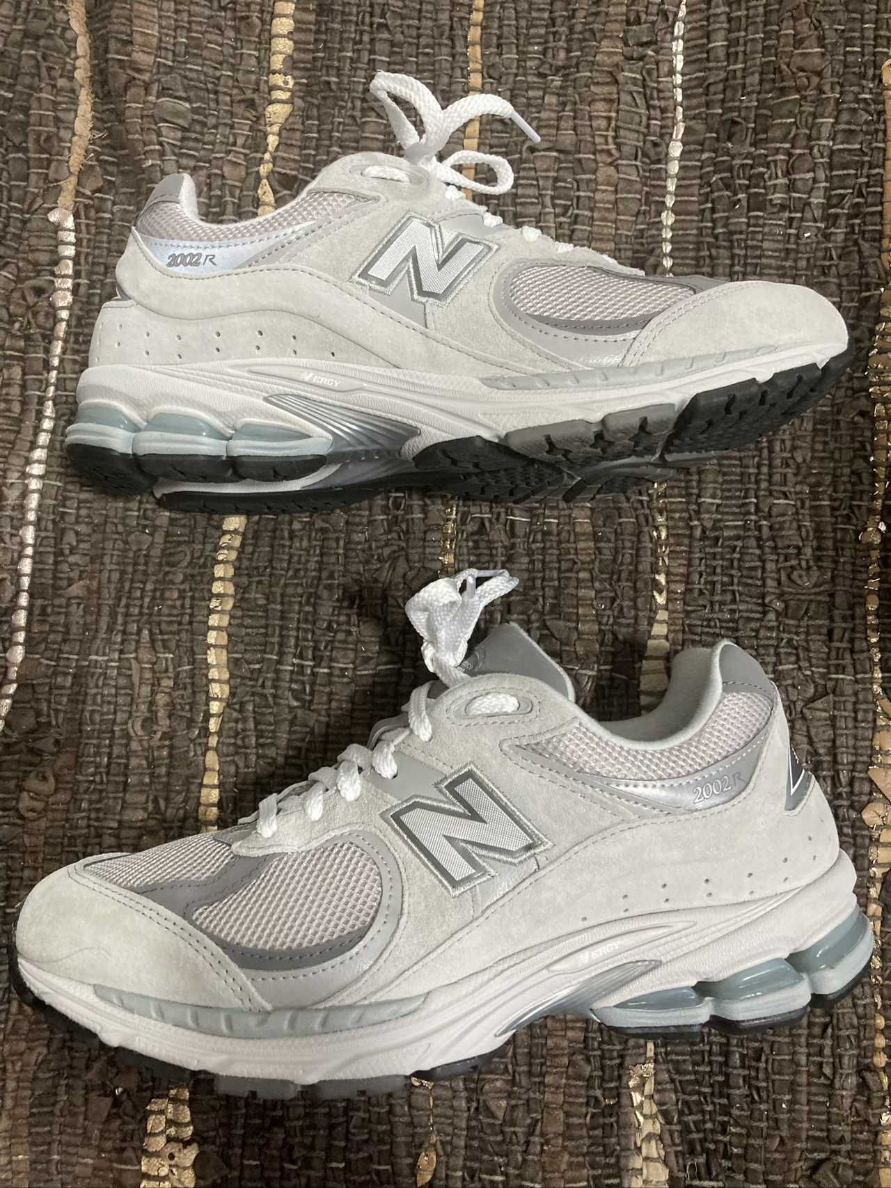 New Balance 2002R "Gray"