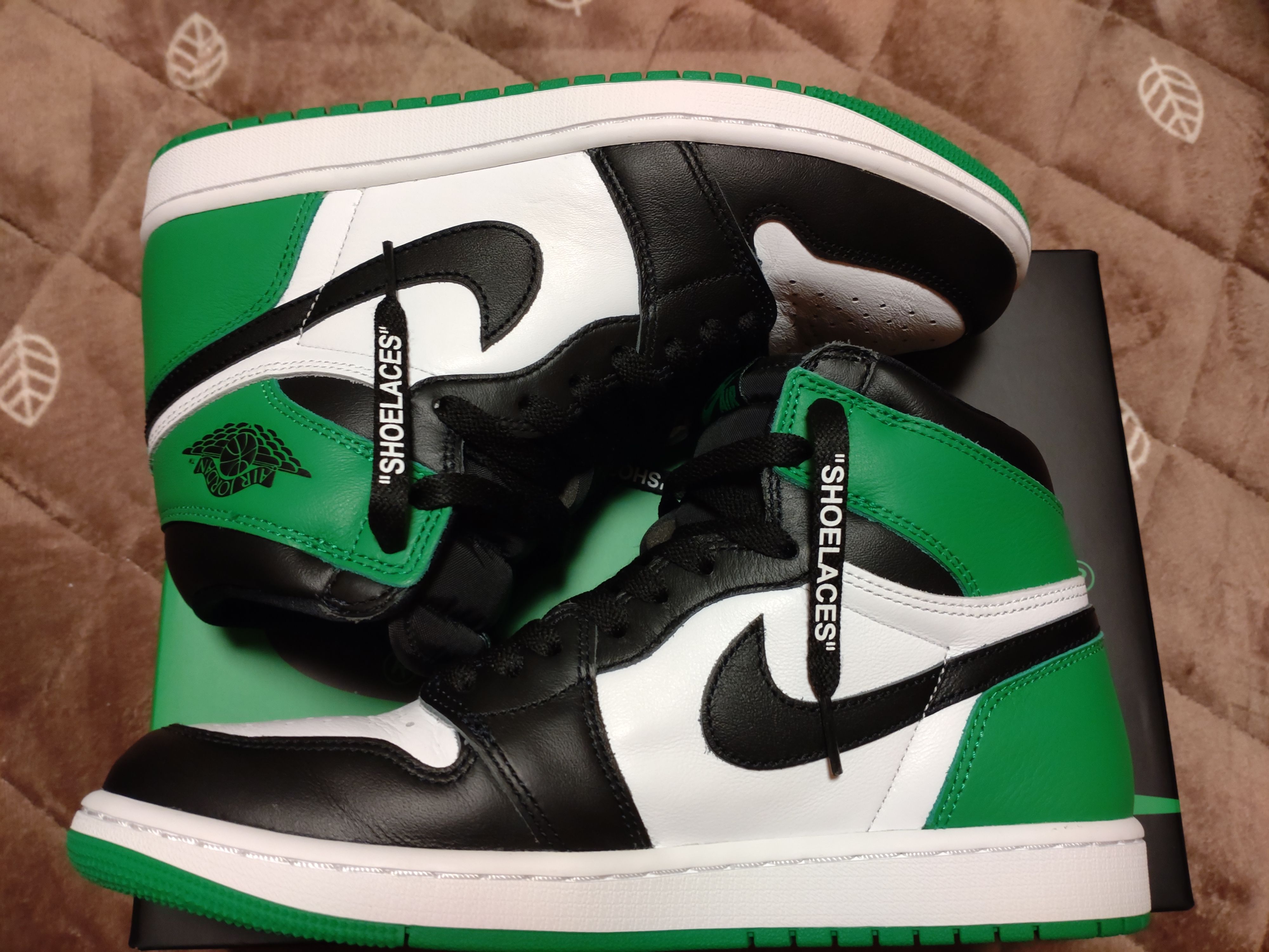 Nike Air Jordan 1 Retro High OG "Celtics/Black and Lucky Green" (2023)