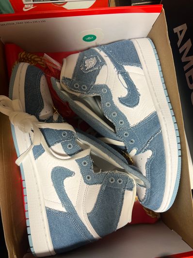 Nike Women's Air Jordan 1 High OG "Denim"
