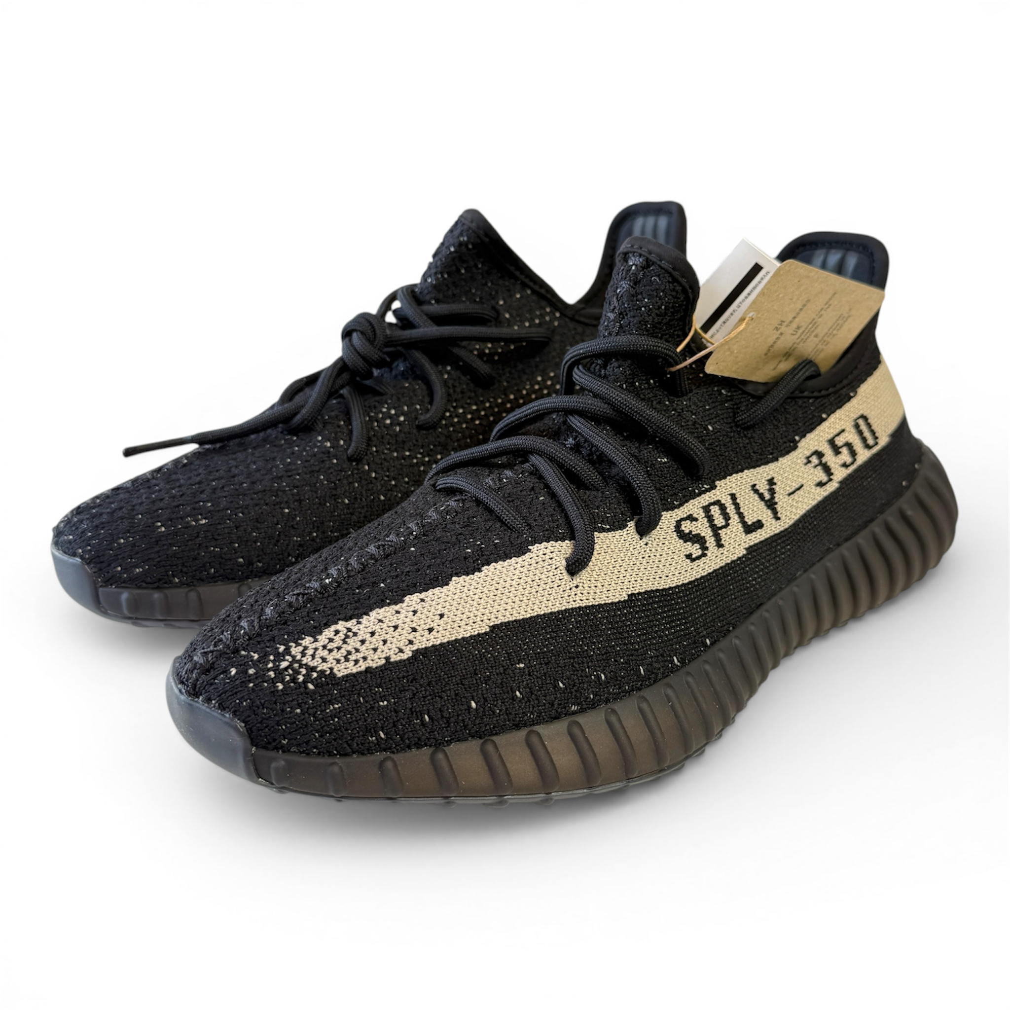 adidas YEEZY Boost 350 V2 "Oreo"