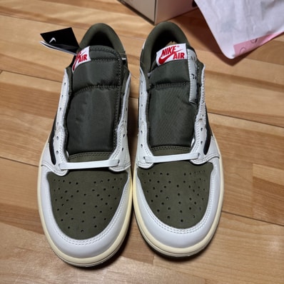 Travis Scott × Nike Air Jordan 1 Low OG SP "Reverse Olive"