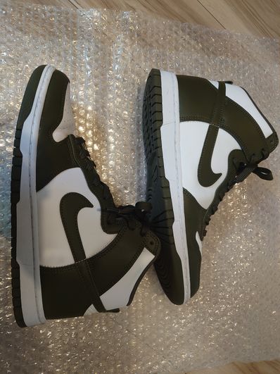 Nike Dunk High "Championship Khaki"