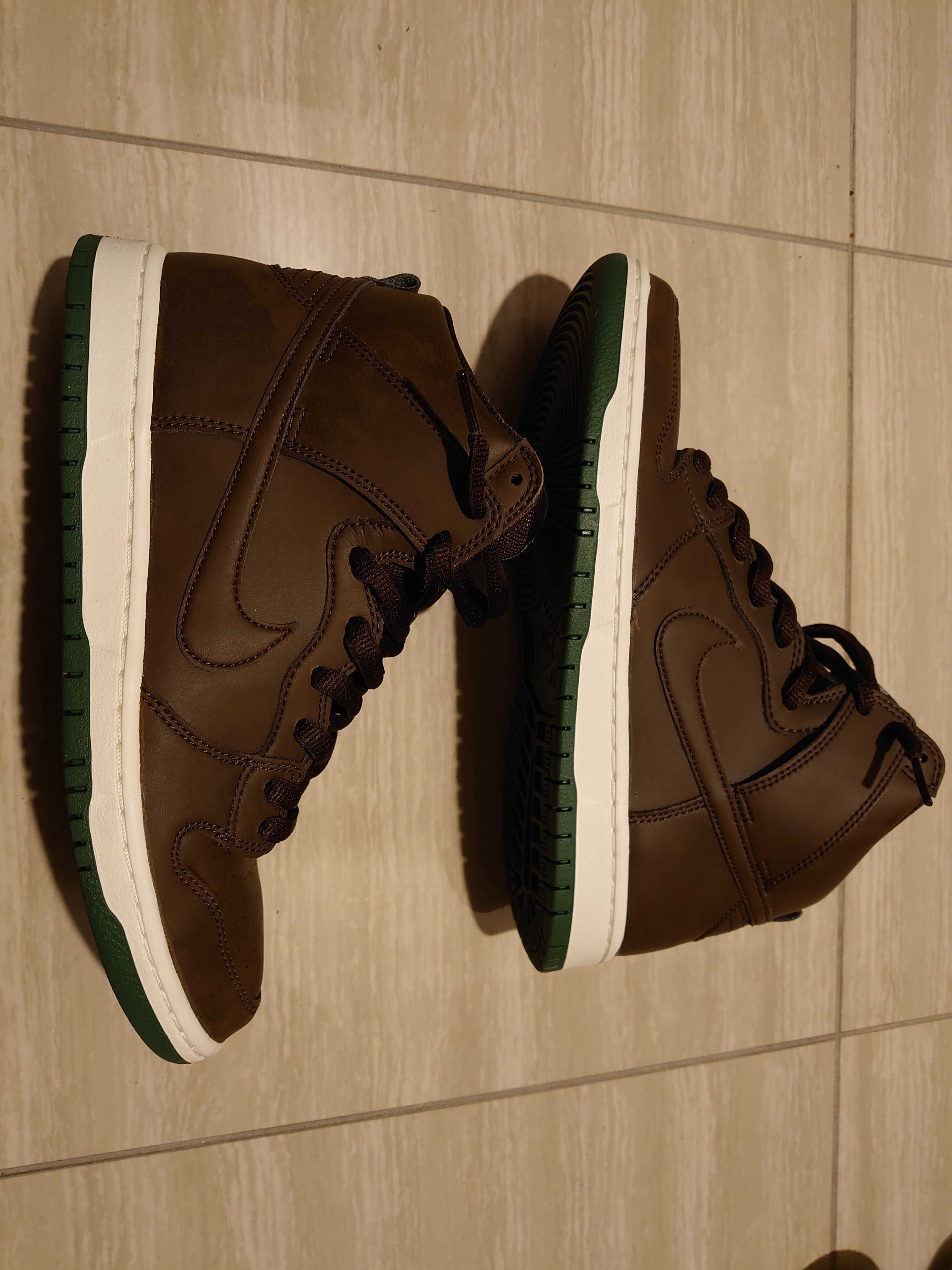 Nike SB Dunk High "Baroque Brown"