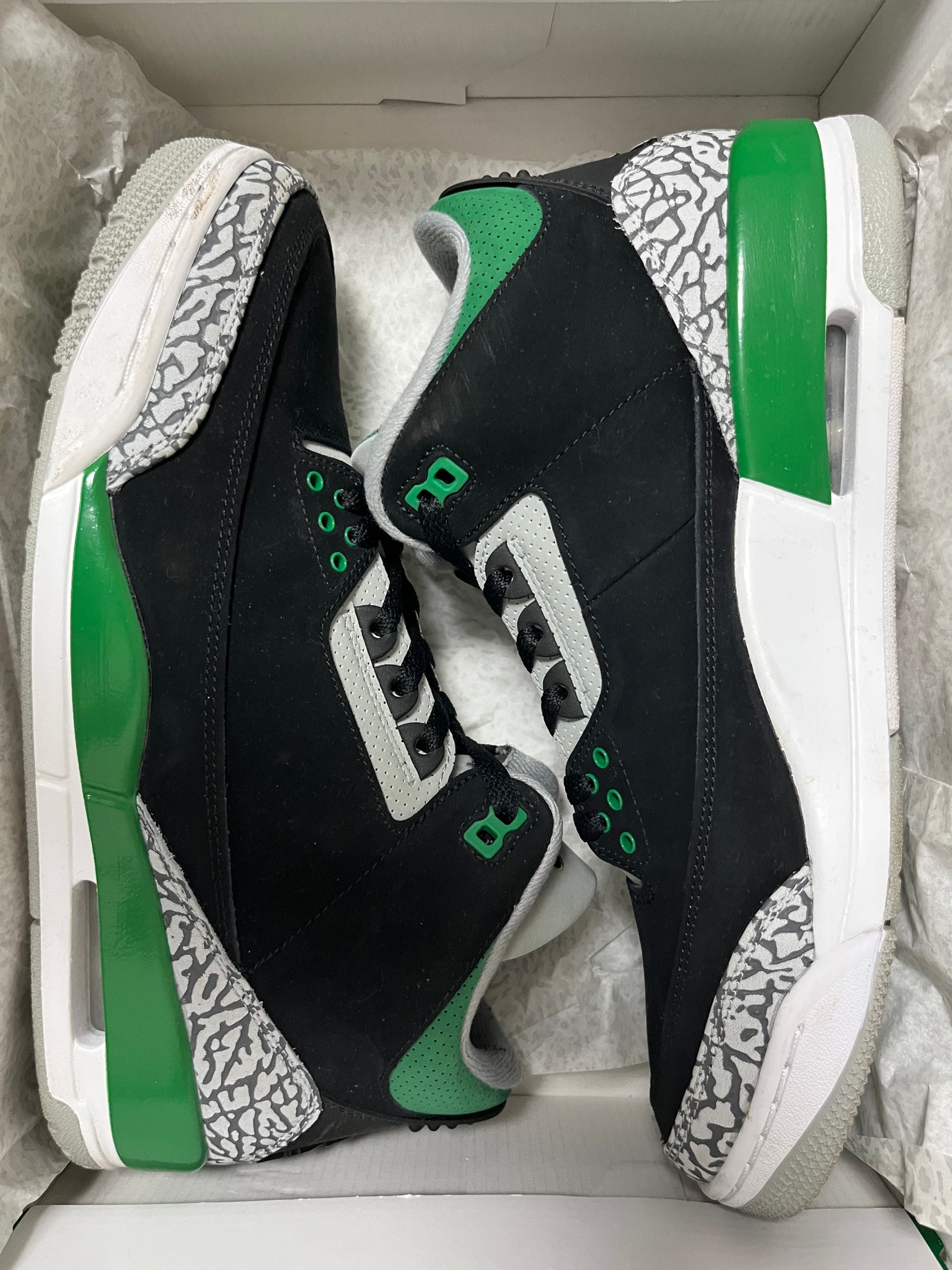 Nike Air Jordan 3 "Pine Green"