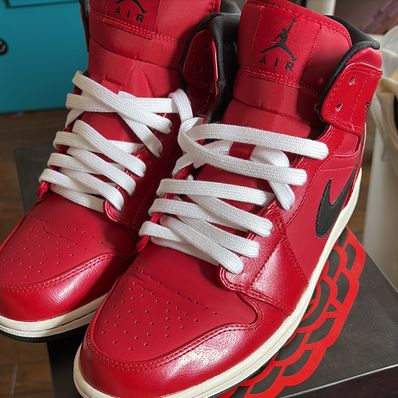 Nike Air Jordan 1 Mid "Gym Red/Black Patent"